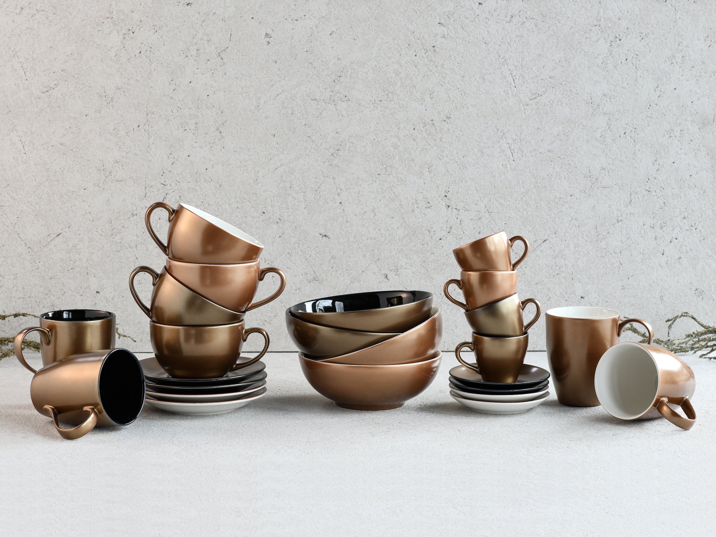 CreaTable Cappuccinotasse »Golden Days Schwarz, Cappuccinoset, 12-tlg.« Goldfarbene Spezialglasur