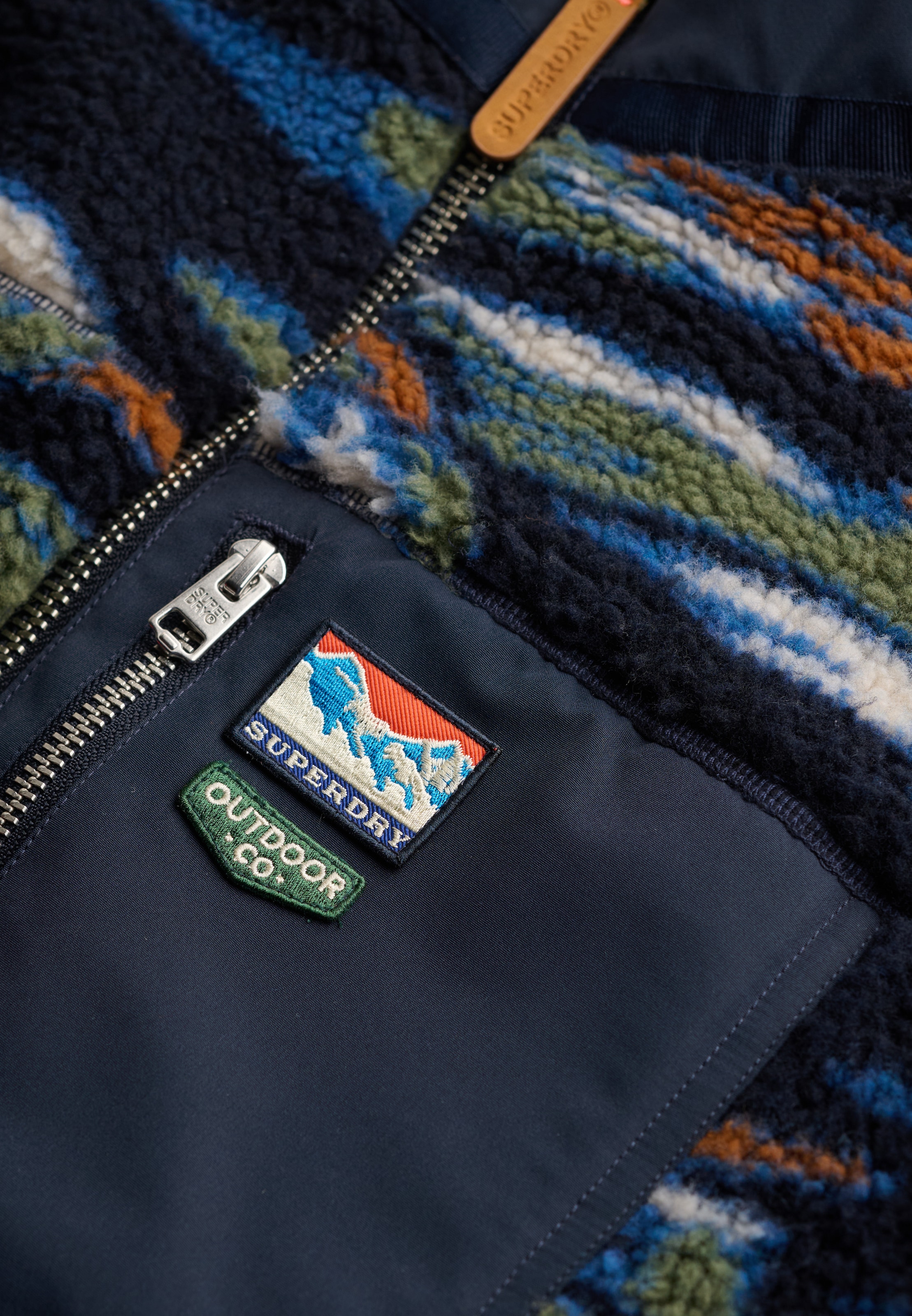Superdry Sweatjacke »TERRAIN FLEECE ZIP THRU« Kunstfaser, relaxed fit