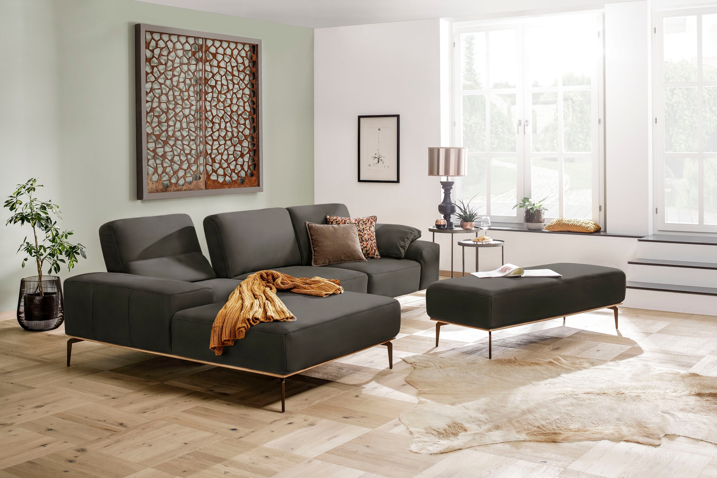 W.SCHILLIG Ecksofa »run, Designsofa mit tollem Sitzkomfort, bequem, L-Form«, mit Holzsockel, Füße in Bronze pulverbeschichtet, Breite 319 cm