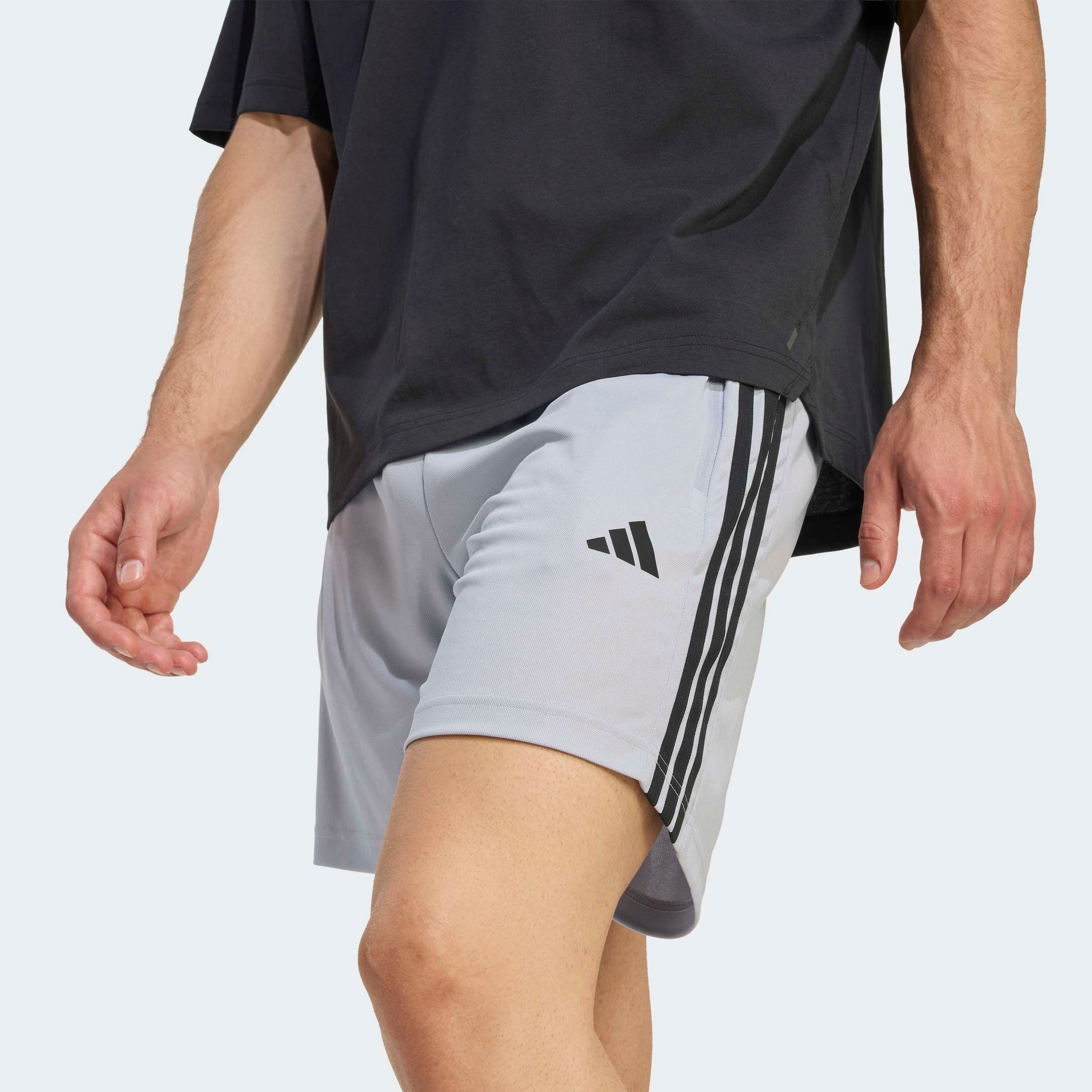 adidas Performance Shorts »WORKOUT ESSENTIALS BASE 3-STRIPES PIQUÉ 7 IN«