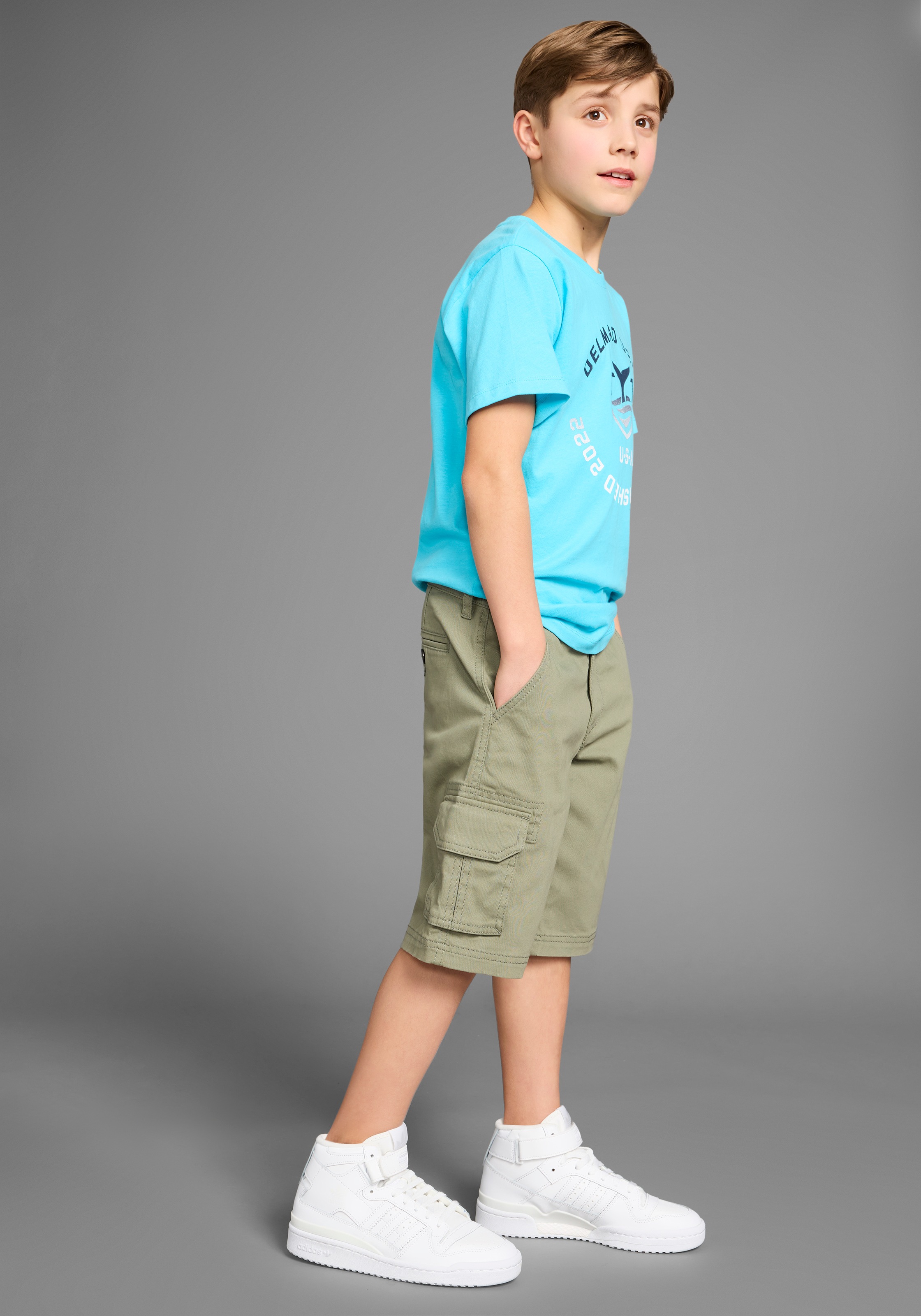 KIDSWORLD Shorts »Cargoshorts«  mit vielen Taschen