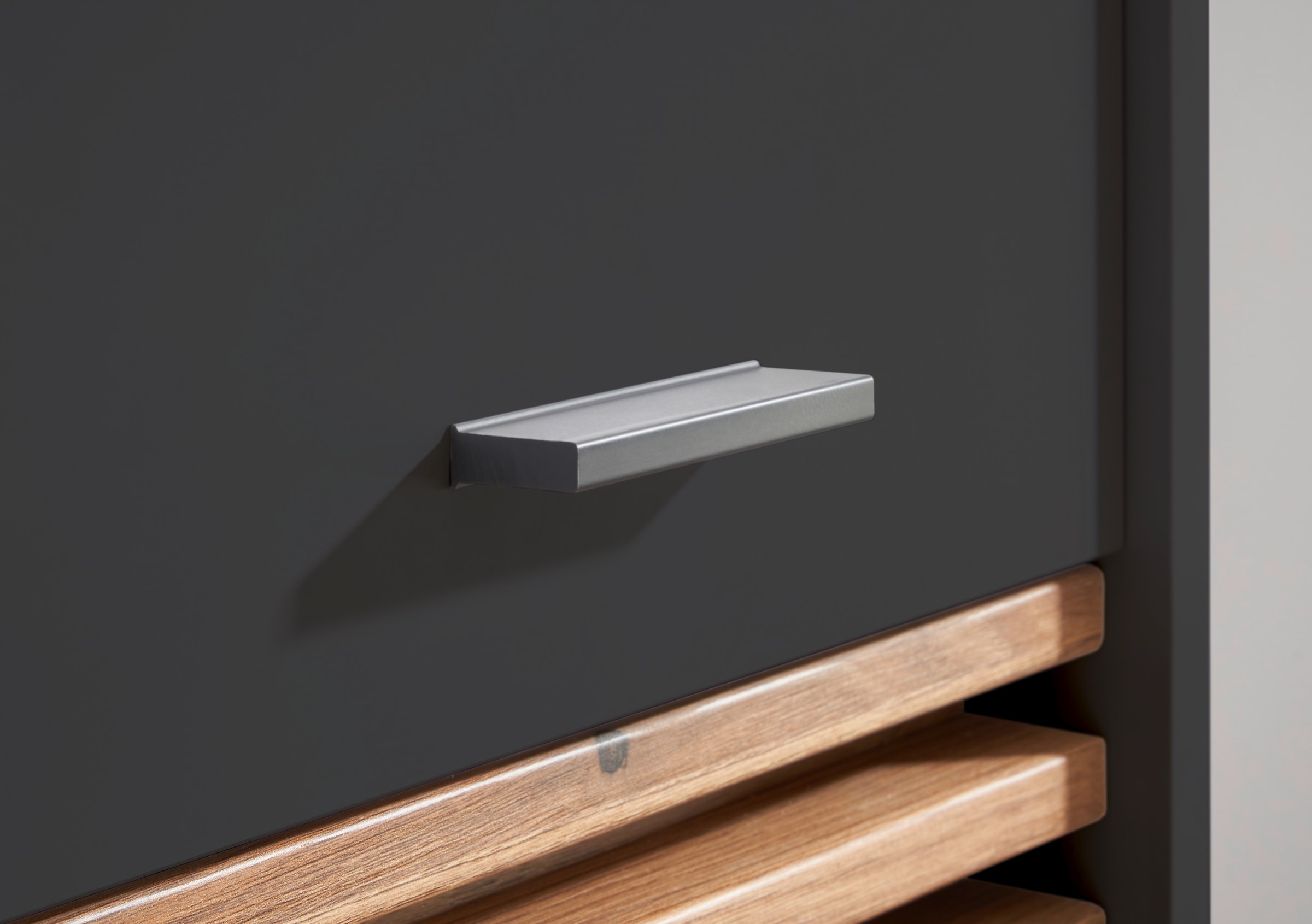 BASIC by Balculina Hochschrank »Liguria B/H/T 38x191x35 cm« 1 Stk. tlg. Breite 38cm, Unterflurauszug, FSC-Mix 70%