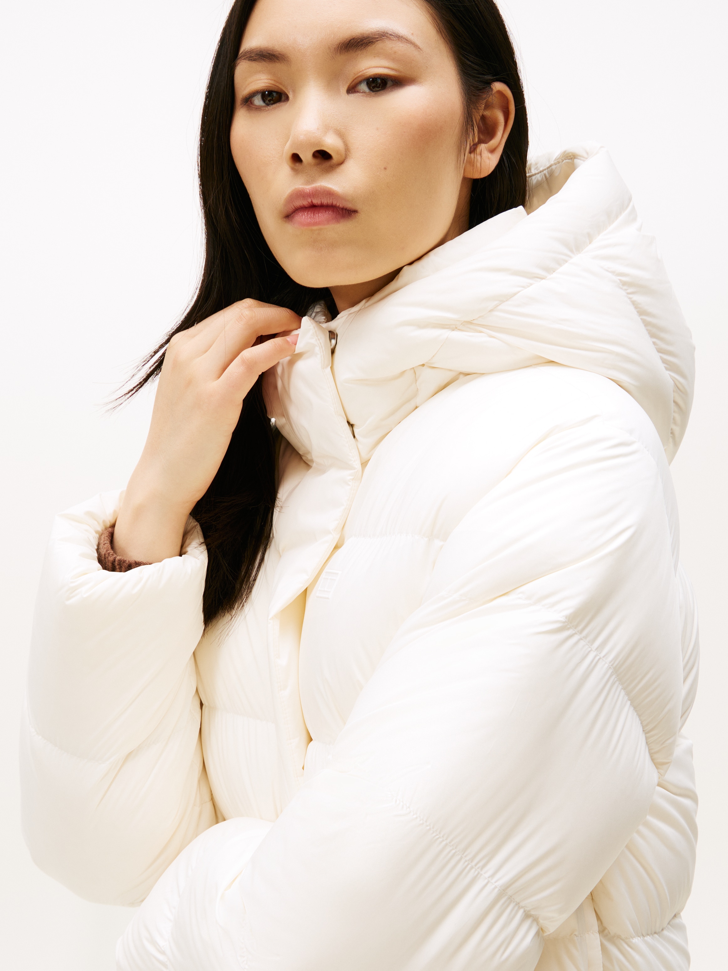 Tommy Hilfiger Steppjacke »MODERN DOWN REG JACKET« mit Kapuze