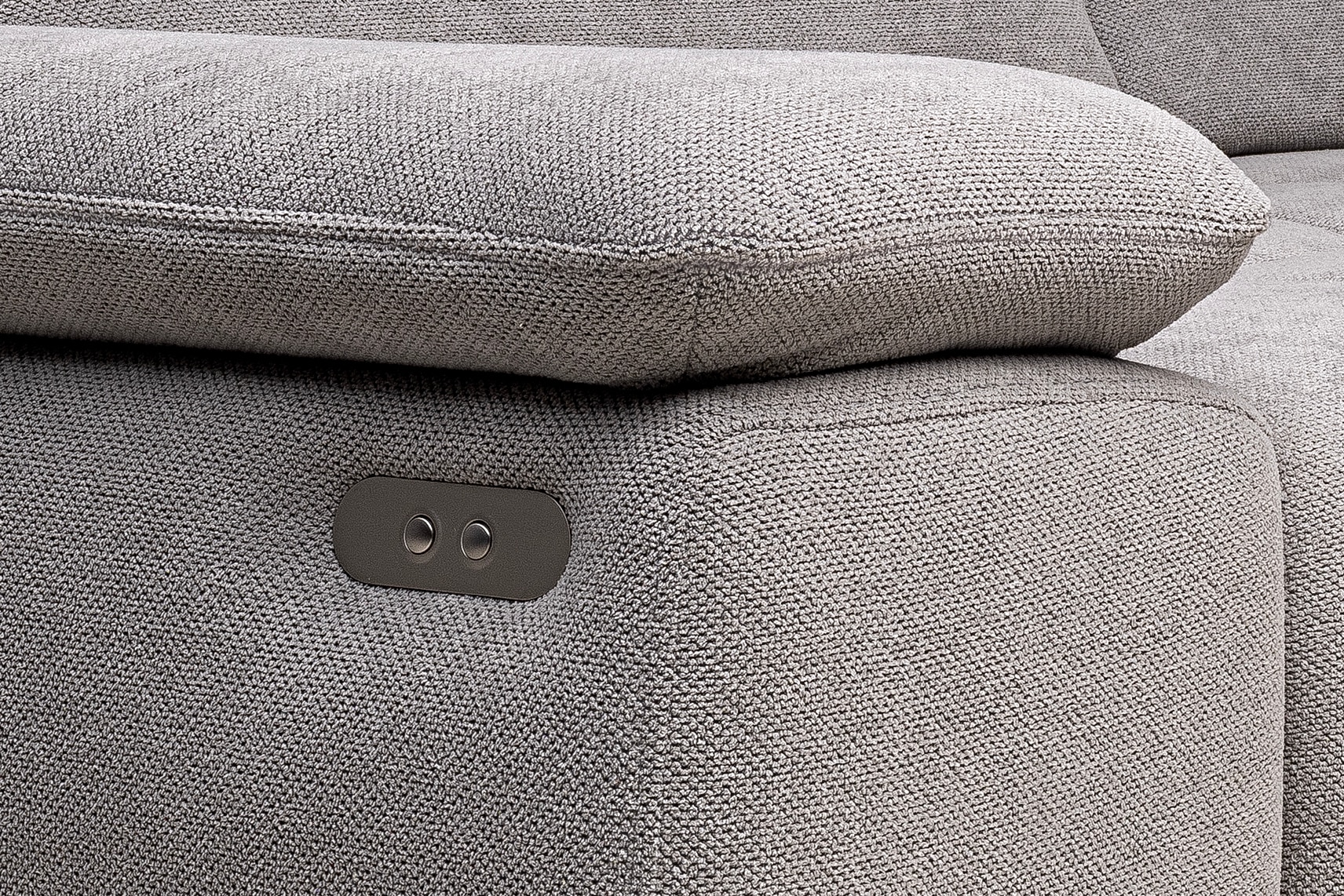 WERK2 Ecksofa »Focus-L, elektrisch erweiterbare Sitztiefe um ca. 30 cm, L-Form« Komfort nach Maß: Ausziehbare Sitztiefe, verstellbare Kopfteile & Füße