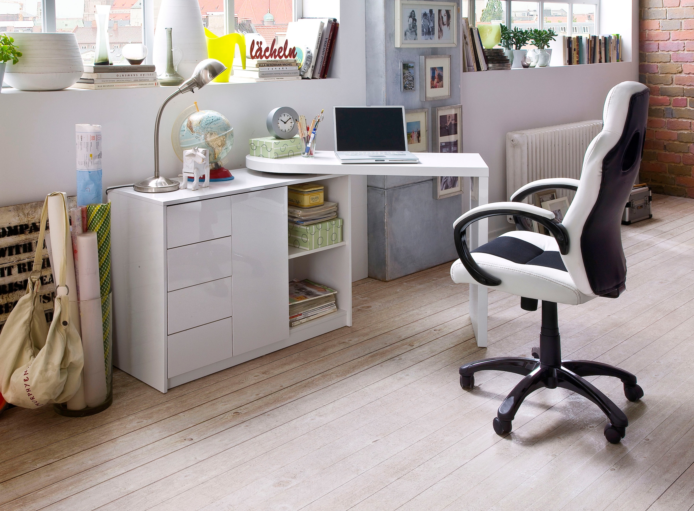 MCA furniture Schreibtisch »Matt«, Weiß Rechnung auf bestellen mit Hochglanz Regalschrank, Tischplatte Schwenkbar