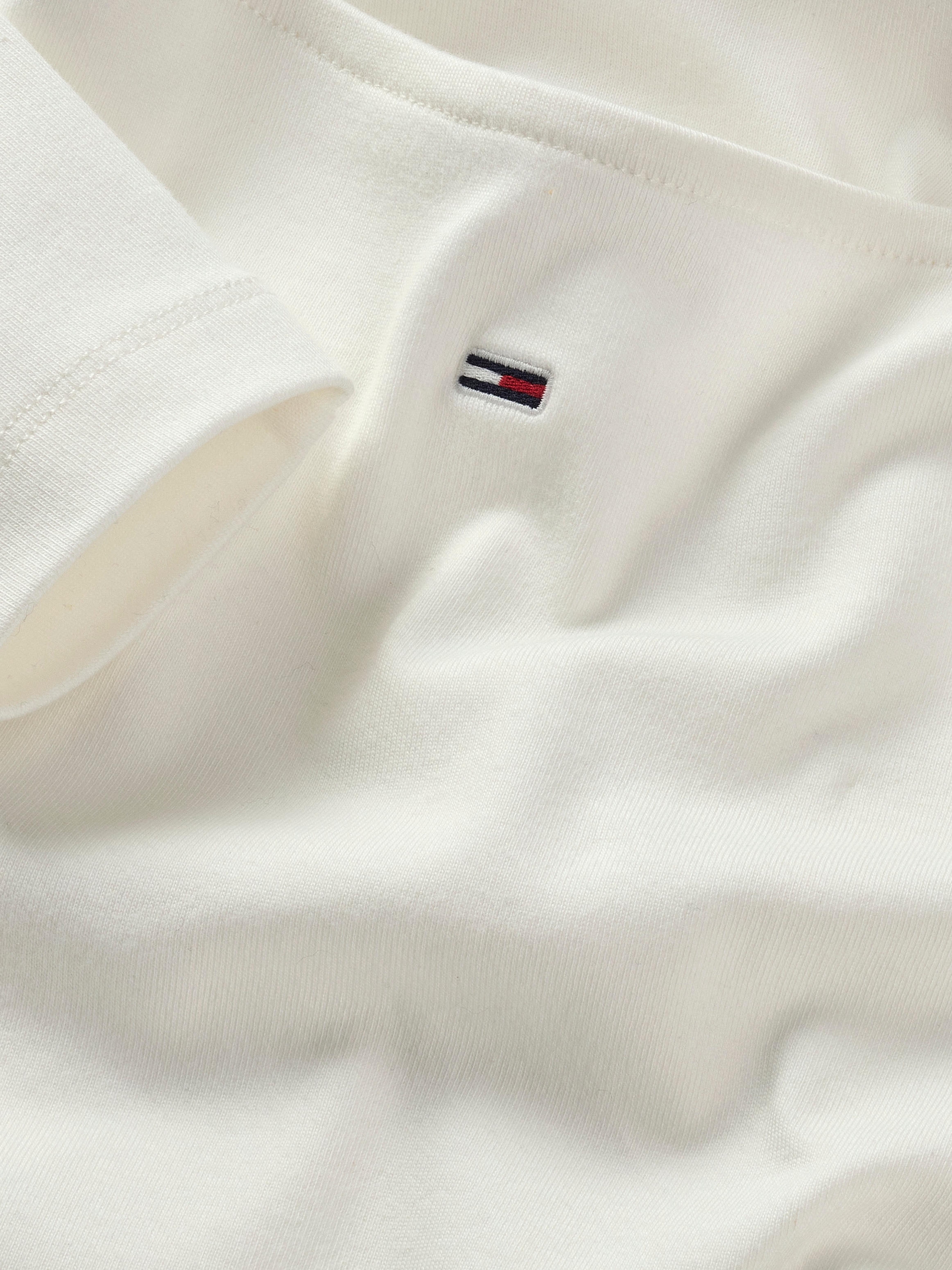 Tommy Jeans Langarmshirt »TJW BOAT NECK TOP LS«, mit Logostickerei