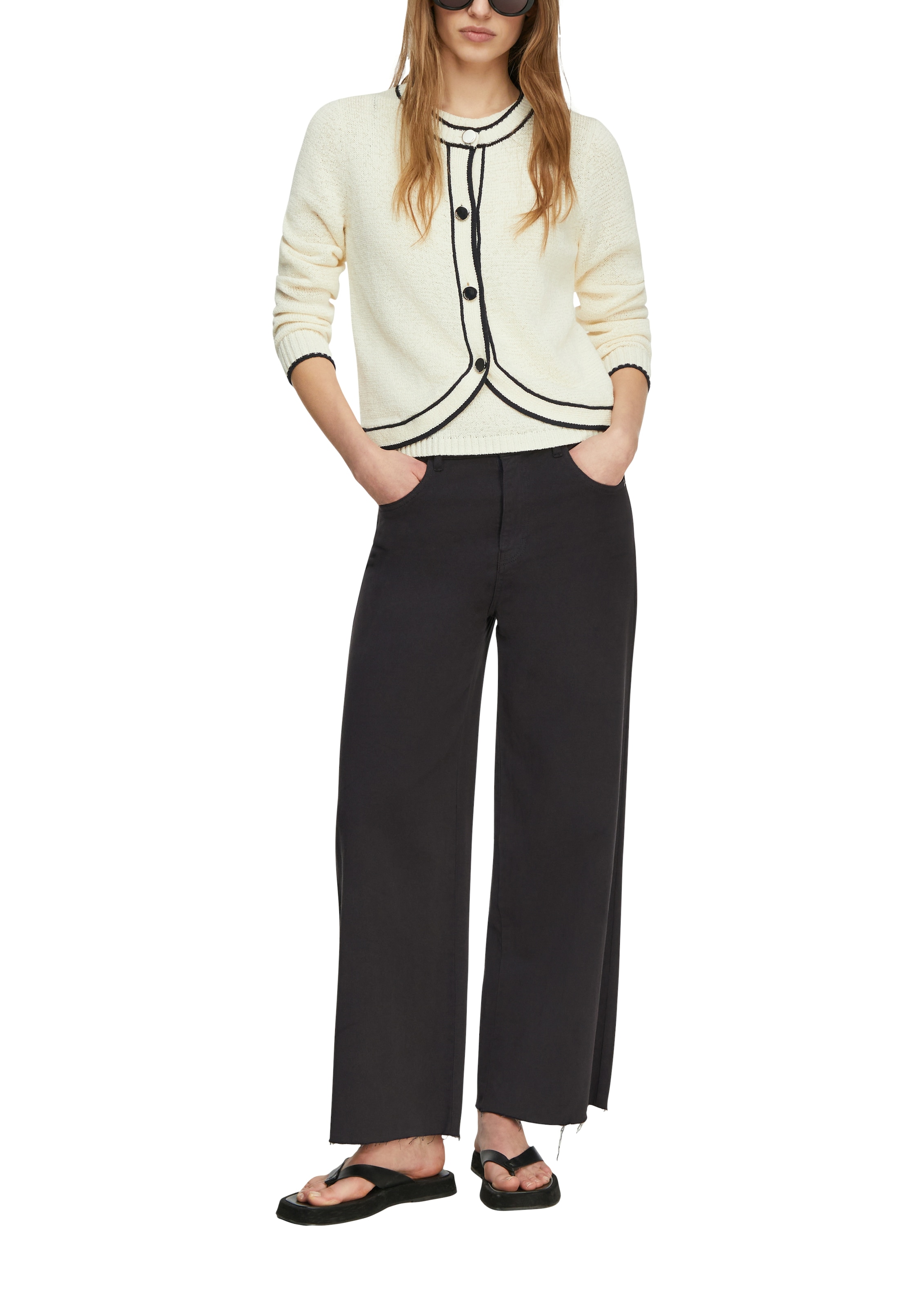 Comma Strickjacke mit Kontrast-Details