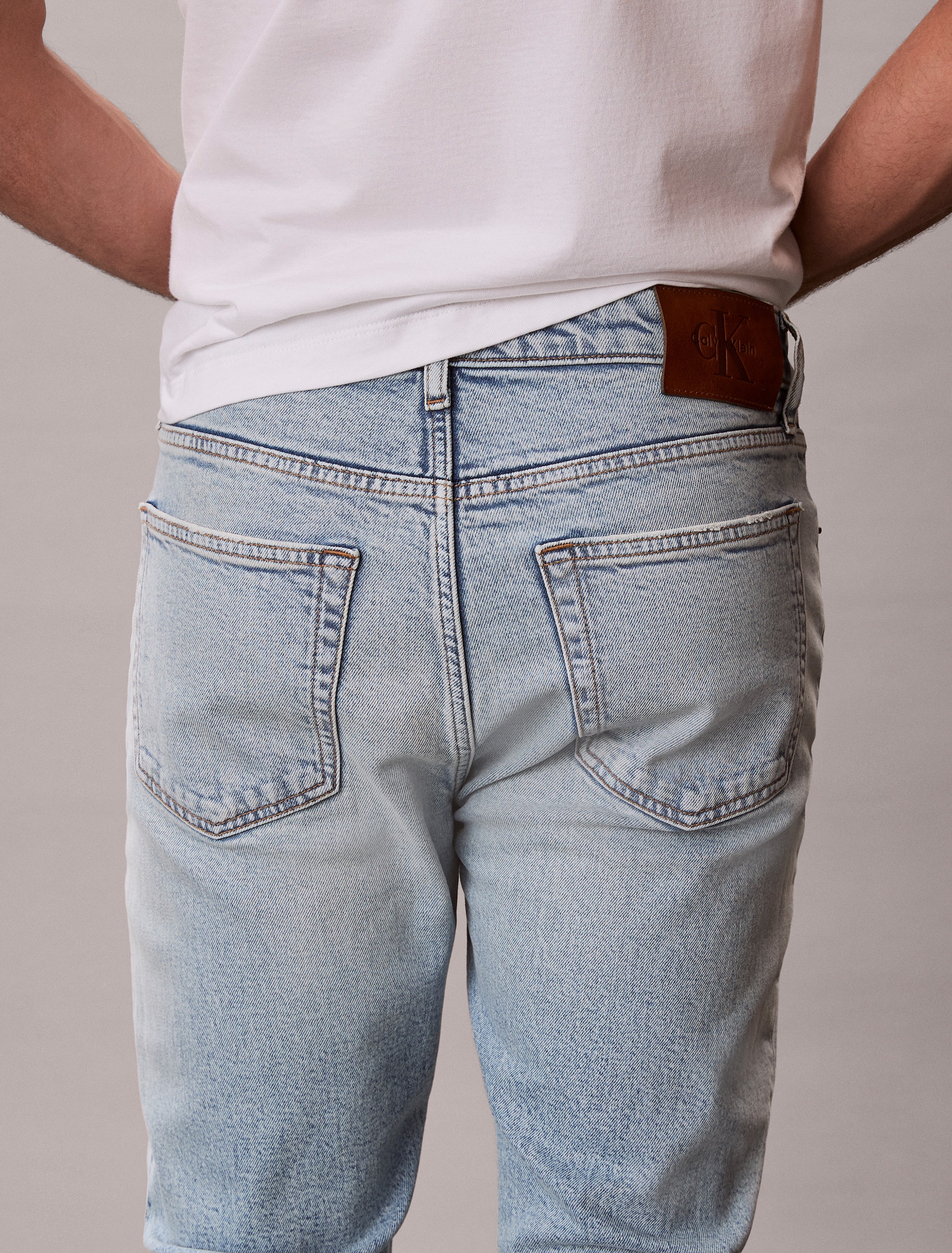 Calvin Klein Jeans »SLIM TAPER« mit Markenlabel