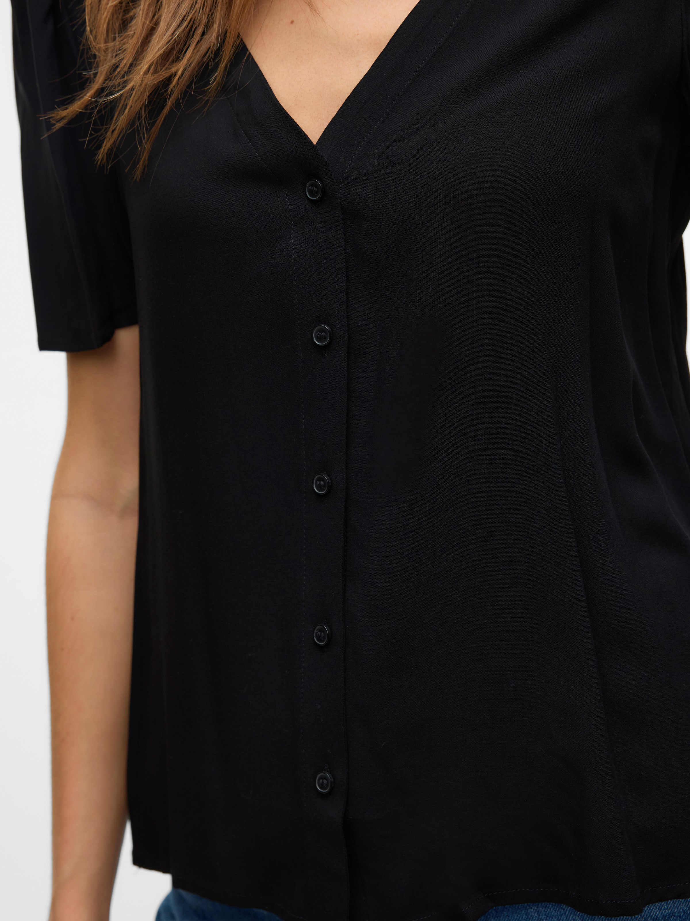 Vero Moda Kurzarmbluse »VMALBA SS V-NECK SHIRT WVN GA«