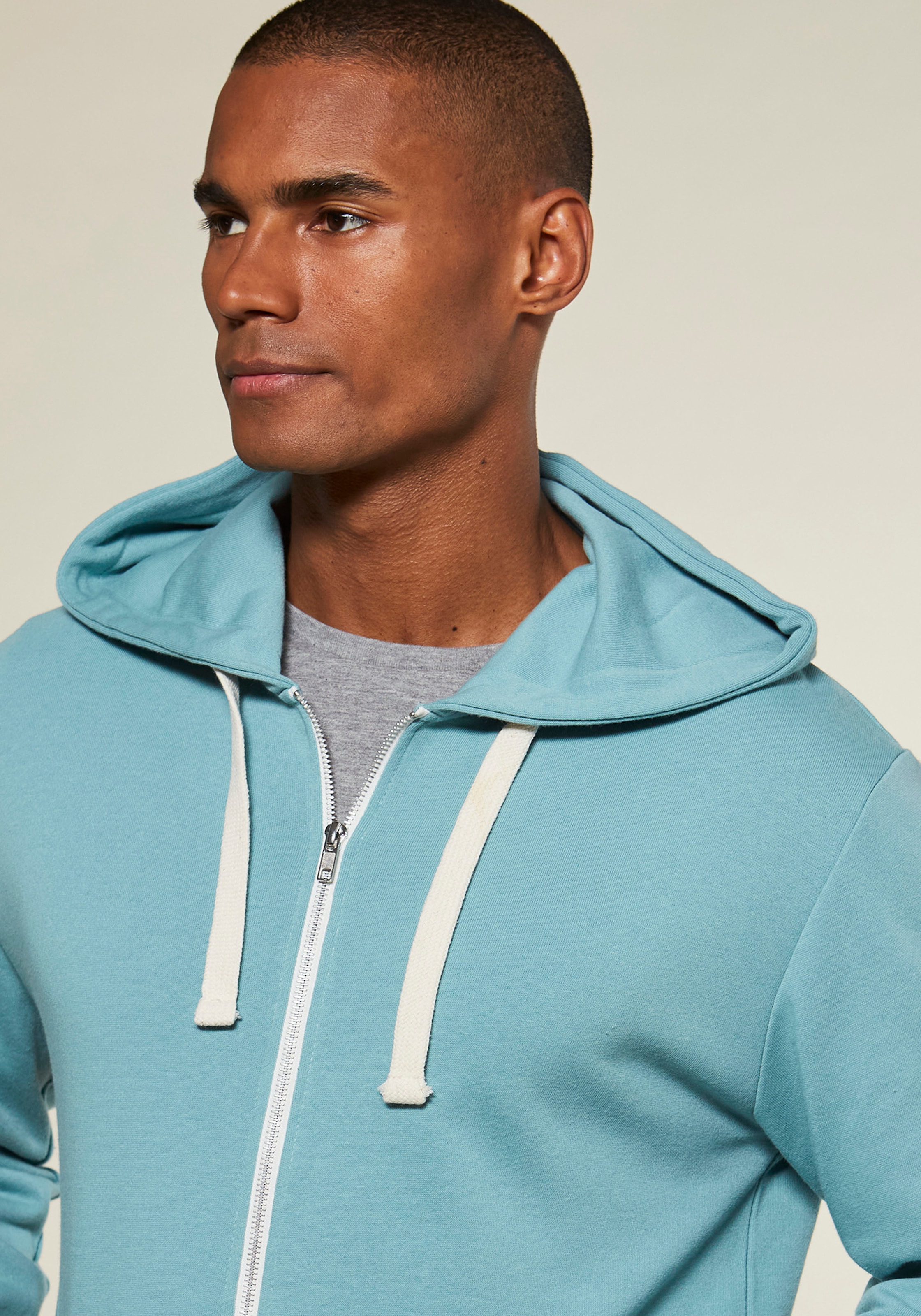 KangaROOS Kapuzensweatjacke, mit Kapuze, kontrast Zipper und kontrast Bänder