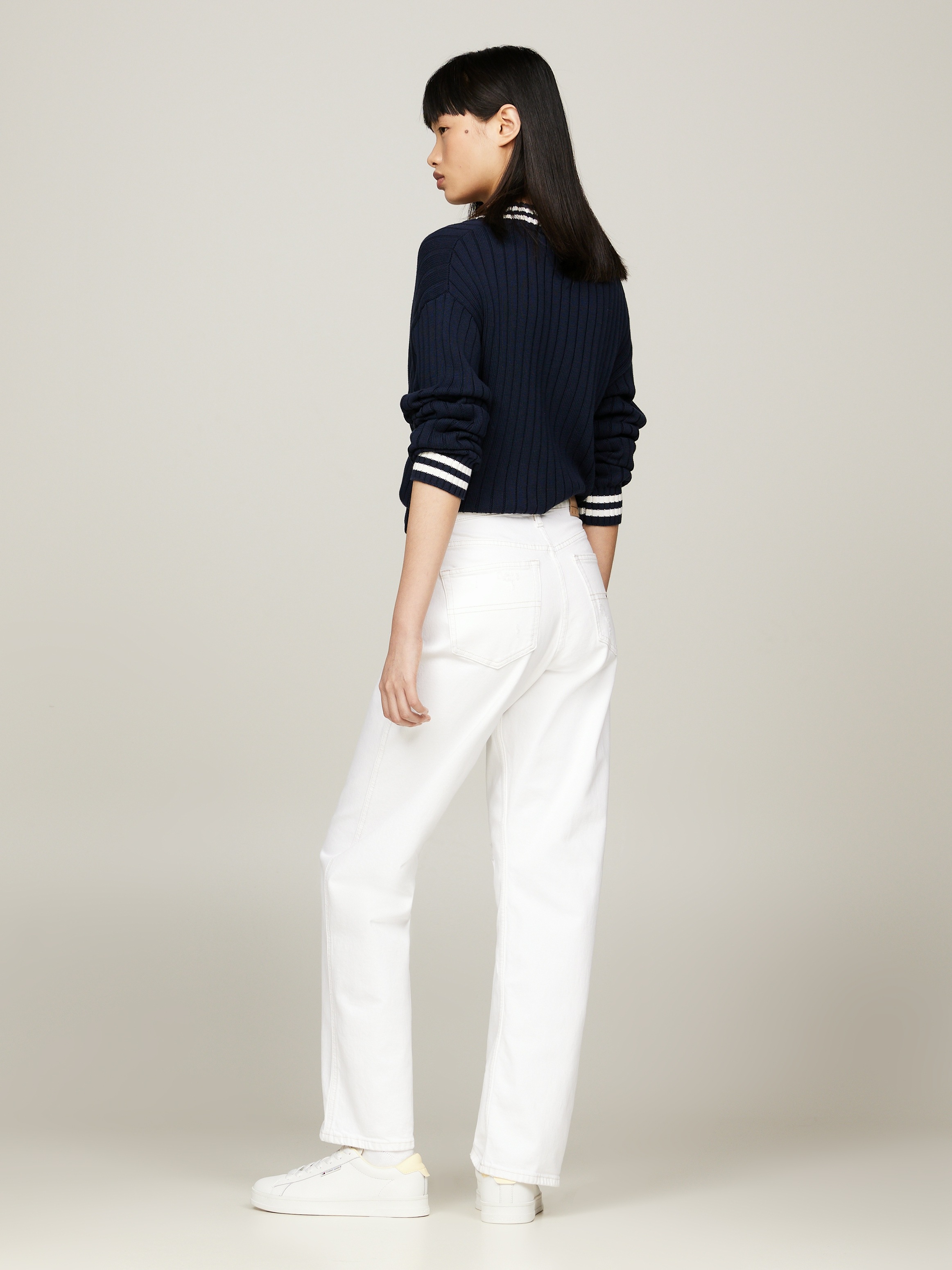 Tommy Jeans Weite Jeans »Betsy Mid Rise«, im Five Pocket Style