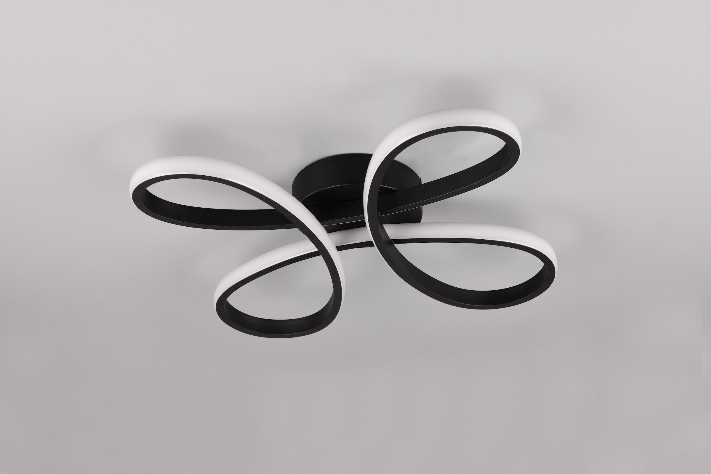 TRIO Leuchten LED Deckenleuchte »FLY, Deckenlampe LED 22W 2600 Lumen warmweiß 3000K 3-Stufen dimmbar« LED-Board 1 Stk. Warmweiß Maße 40x40 cm, LED Band Schleife Deckenlampe Schlafzimmer Wohnzimmer