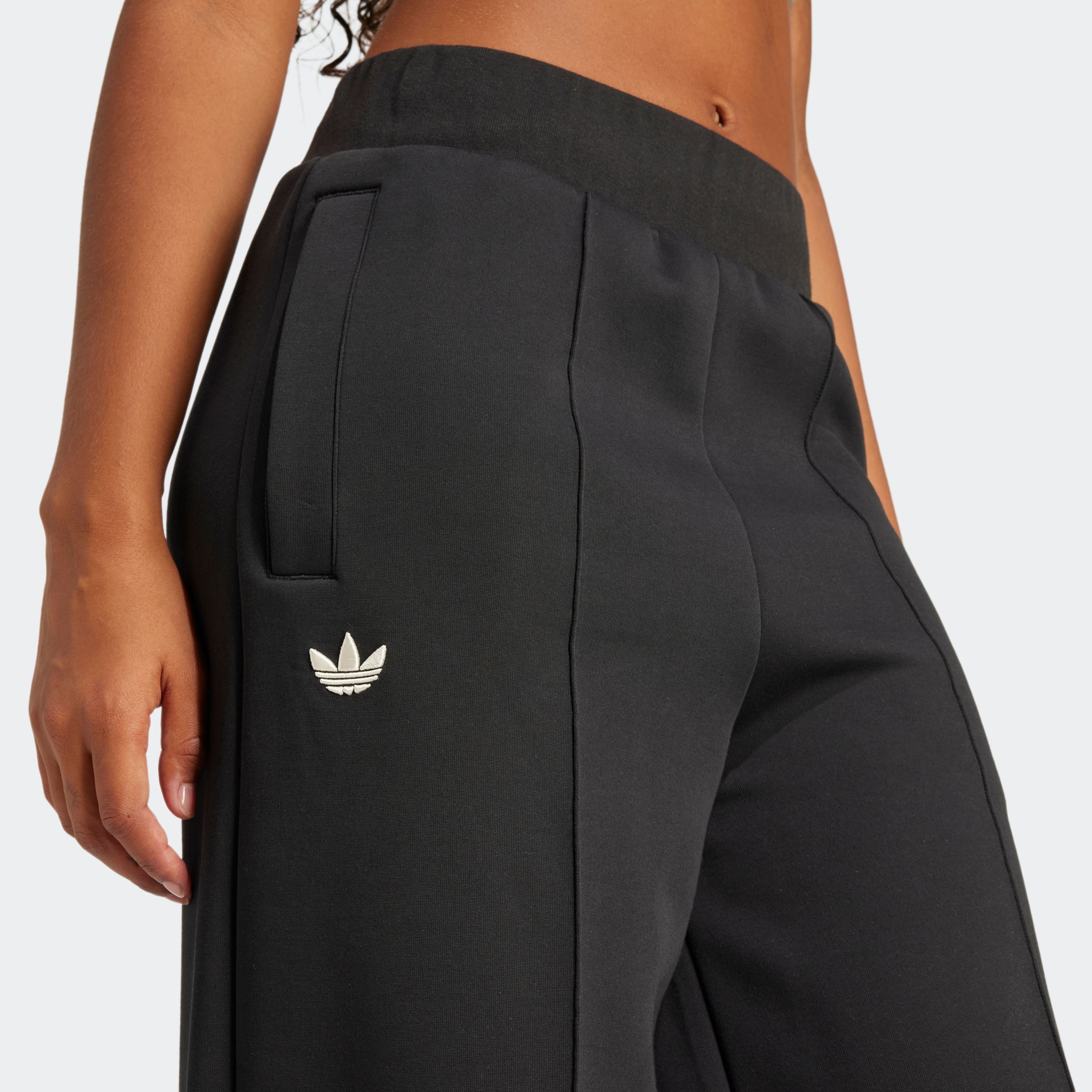 adidas Originals Sporthose »NEUCL TRACKPANT«, (1 tlg.)