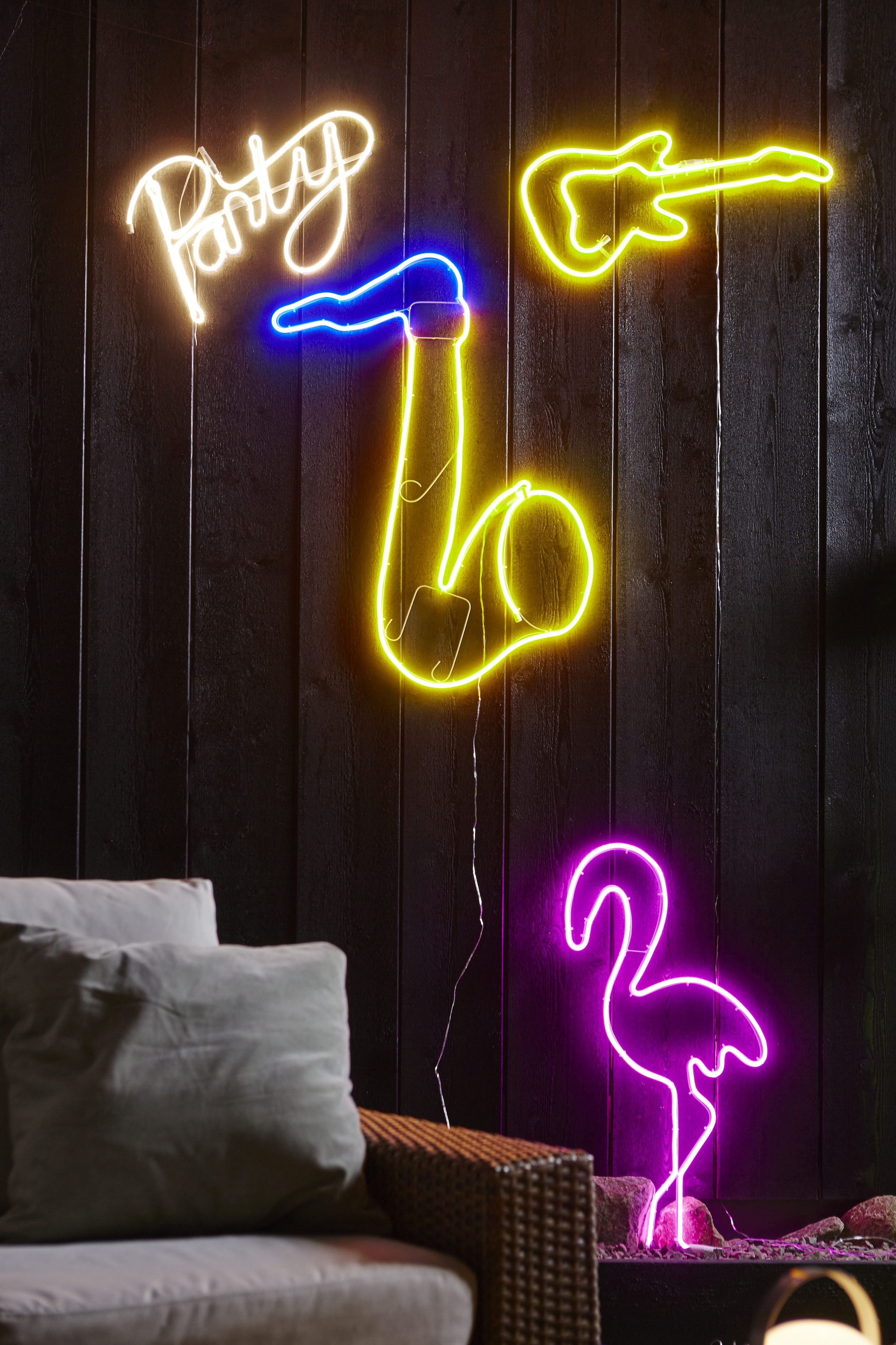 Parforce Traditional Hunting LED Dekofigur »Flat Neon LED Silhouette« LED-Board 1 Stk. pinkes Licht, flache Bauform, 5 m Zuleitung, Außentrafo inklusive