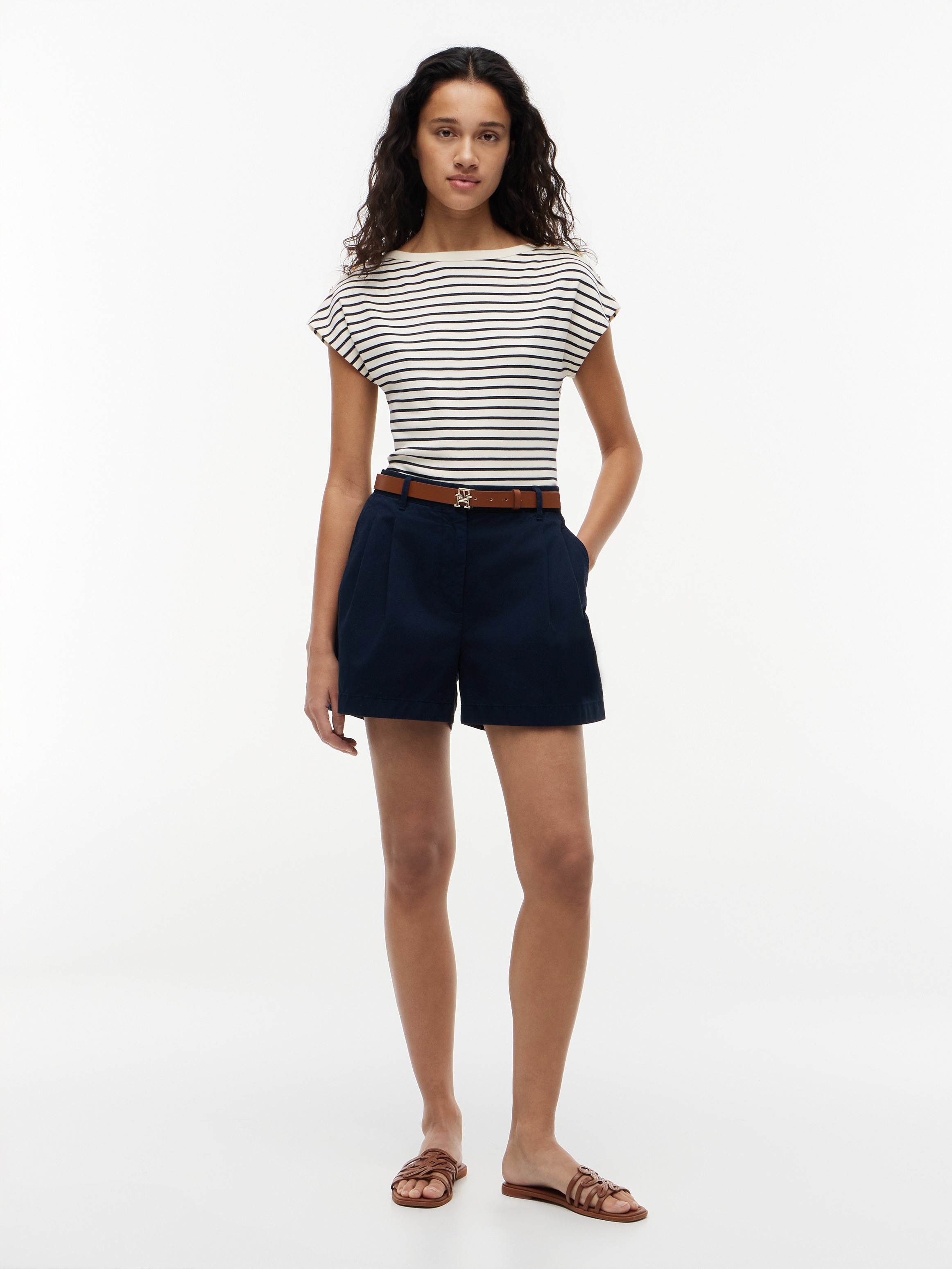 Tommy Hilfiger Kurzarmshirt »GOLD BTN CAP-SLV BOAT-NK TEE« Baumwolle, mit goldfarbenen Knöpfen