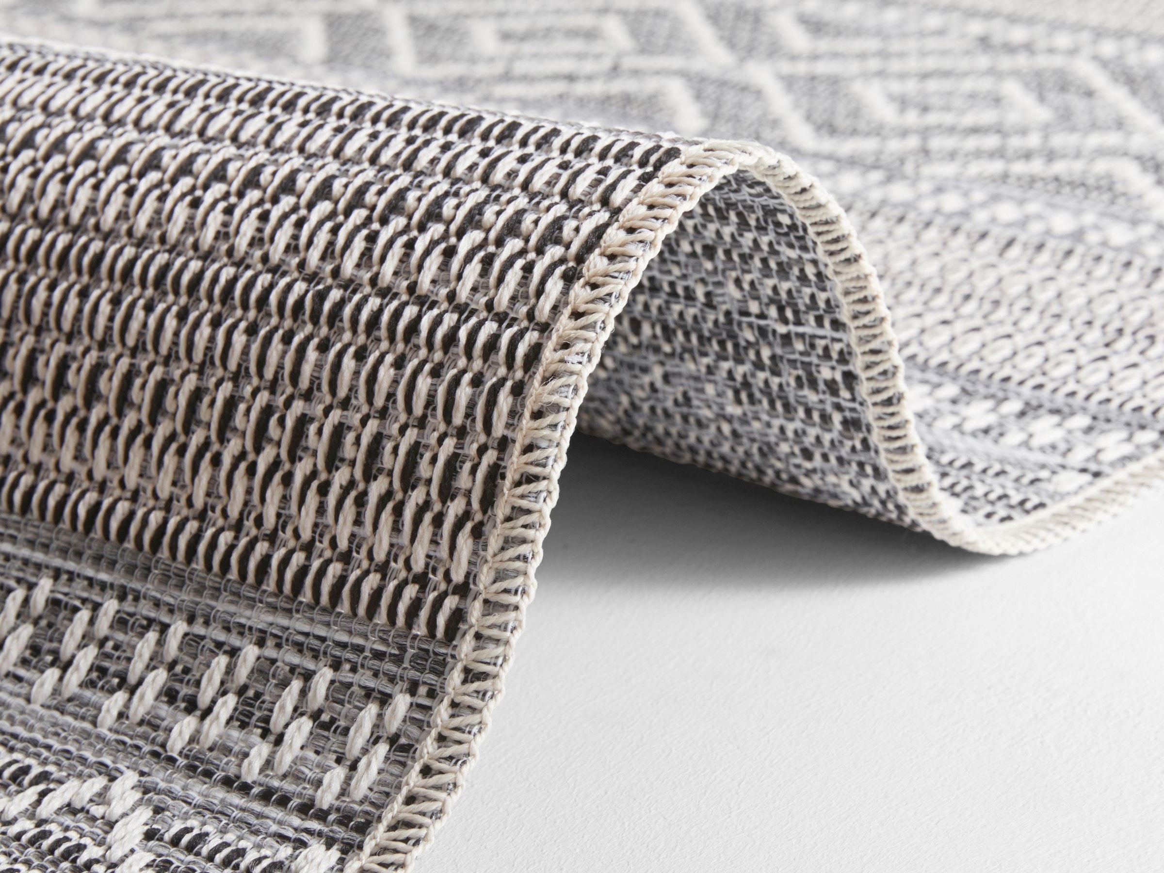 ELLE DECORATION Läufer »Rhone«, rechteckig, 4 mm Höhe, In-und Outdoor geeignet, Strapazierfähig und pflegeleicht, Flachgewebe