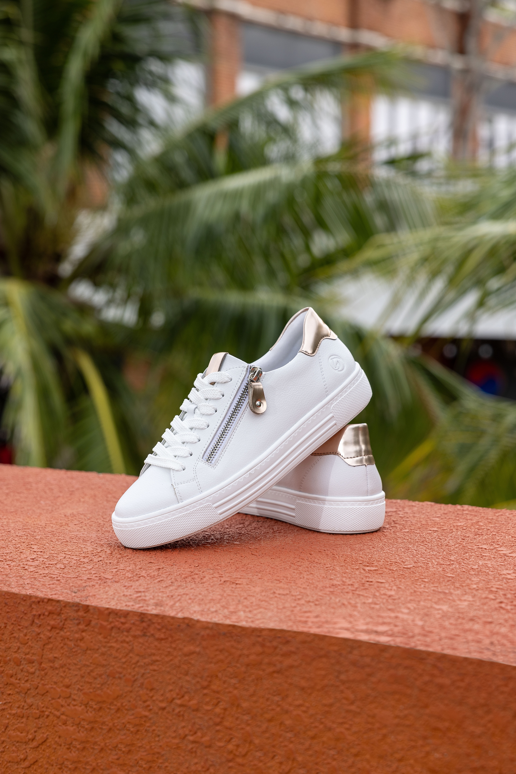 Remonte Plateausneaker, mit Soft-Foam Fußbett, Freizeitschuh, Halbschuh, Schnürschuh