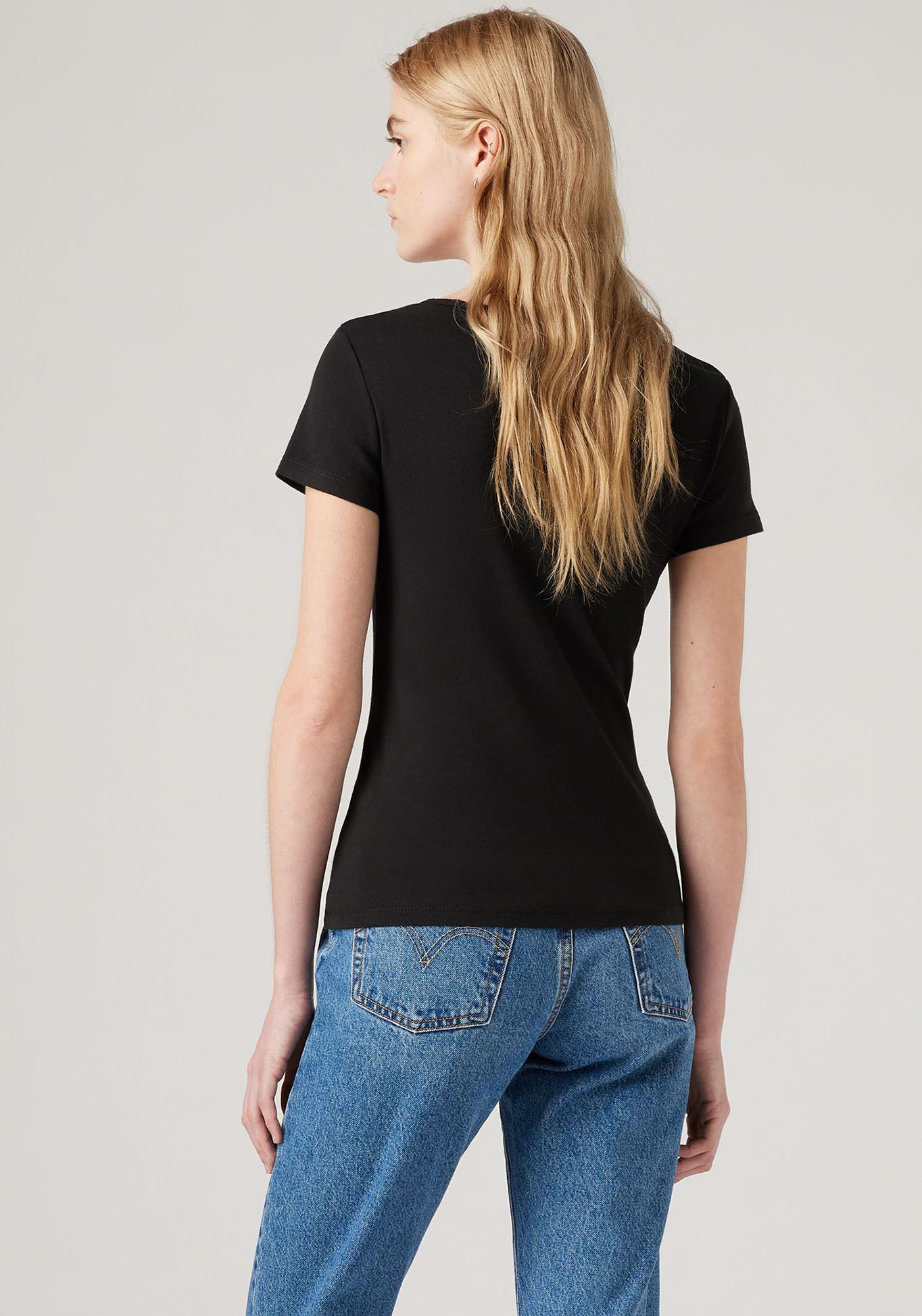 Levi's® T-Shirt »Mini-Logo« Packung, 2 Stk. mit kleiner Markenlogo-Stickerei auf der Brust