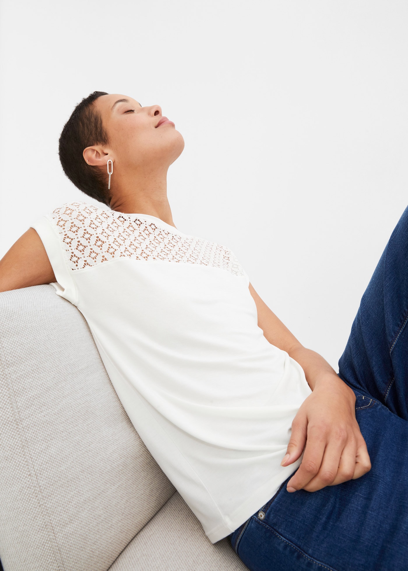 bonprix T-Shirt »Shirt aus Viskose-Mix« gerade Passform, Kurzarm, für vielseitige Anlässe, aus Viskose-Mix