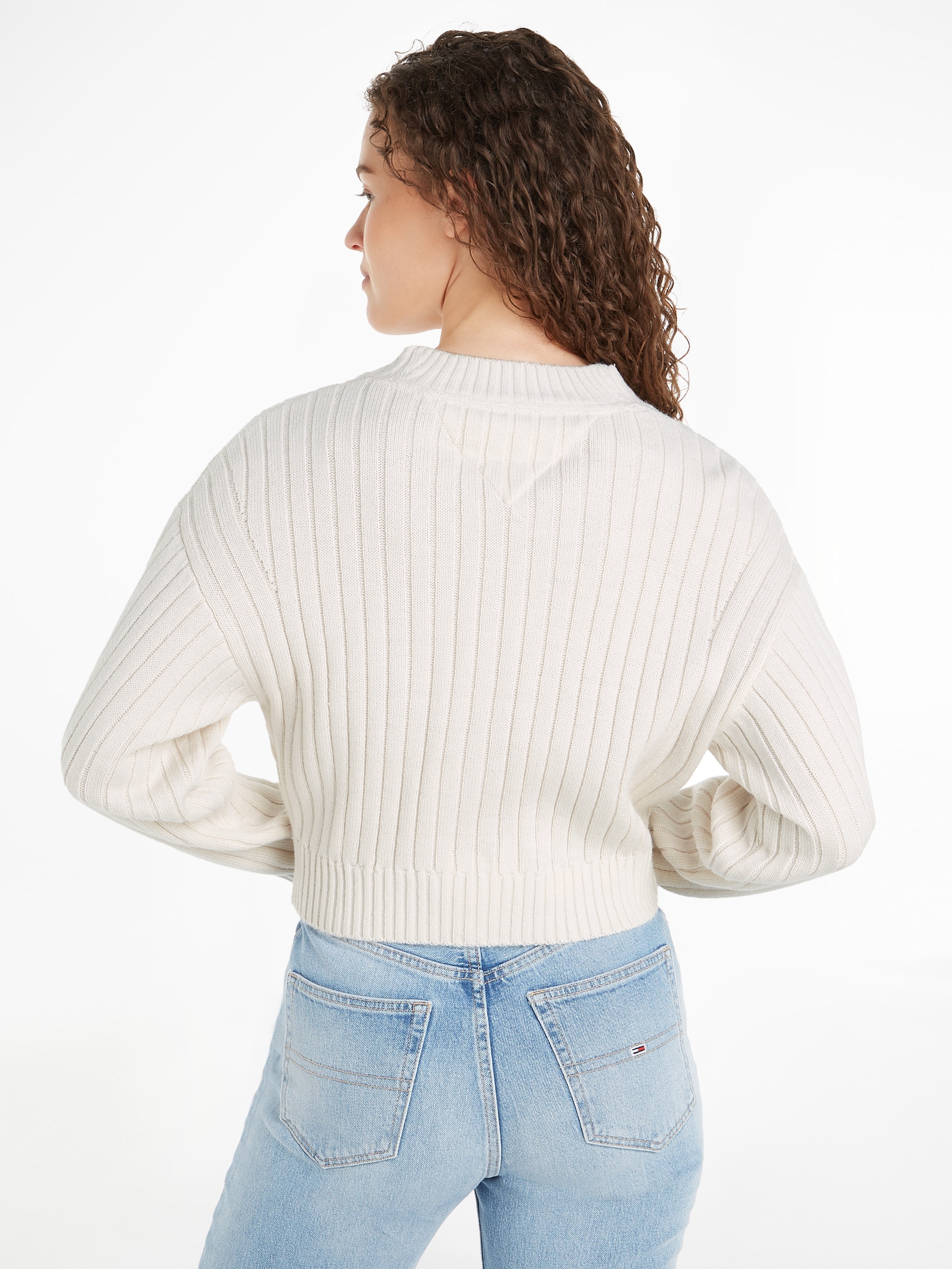 Tommy Jeans Strickjacke »TJW BADGE V-NECK CARDIGAN EXT«, mit Tommy Jeans Logo-Badge