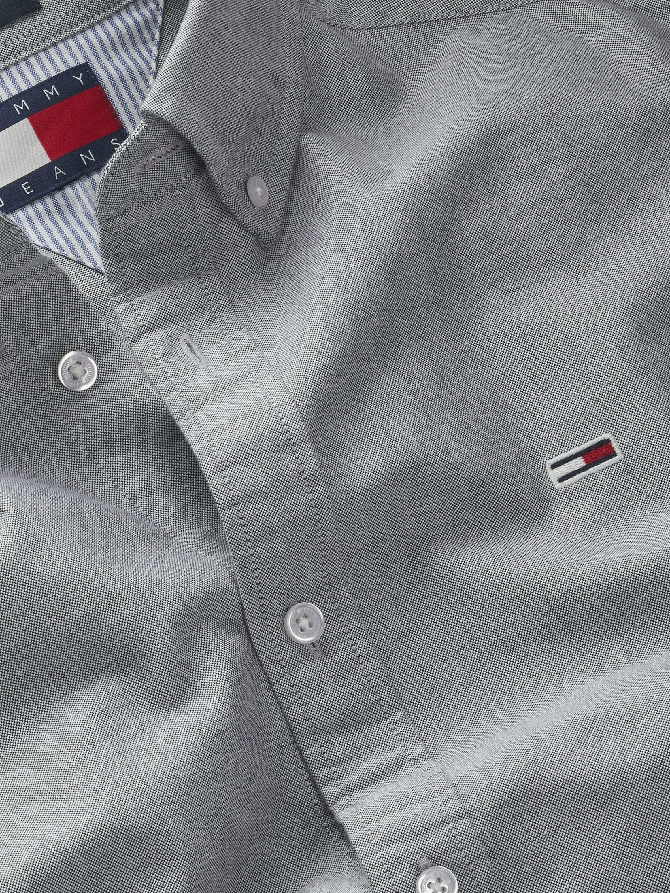Tommy Jeans Plus Langarmhemd »TJM REG OXFORD SHIRT EXT«, in Großen Größen, Logostickerei, Button-down-Kragen