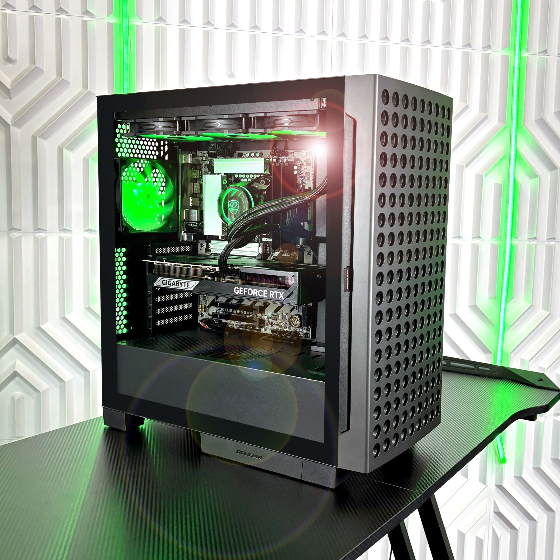 Cougar Gaming-PC »AIRFACE ECO BK 7491«, Windows 11, DDR5 RAM