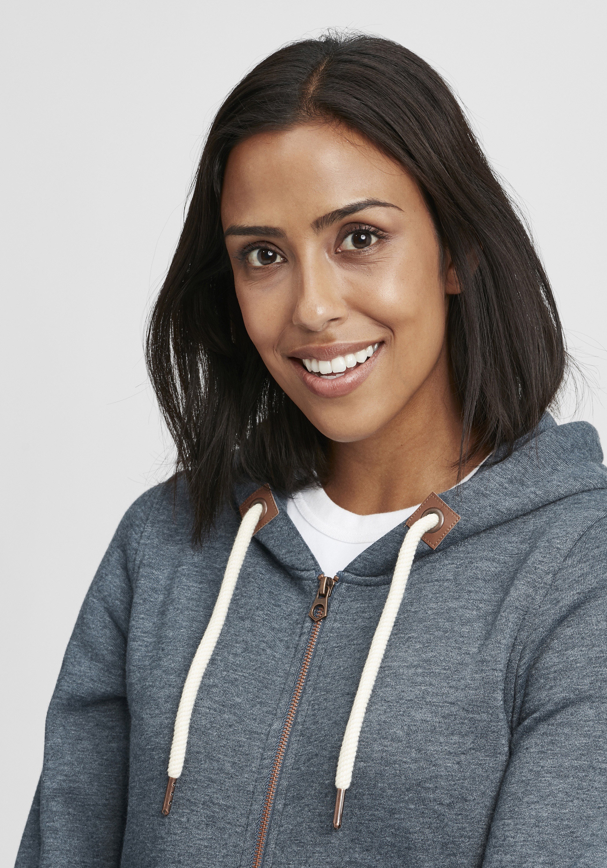 OXMO Sweatjacke »Sweatjacke OXVicky«