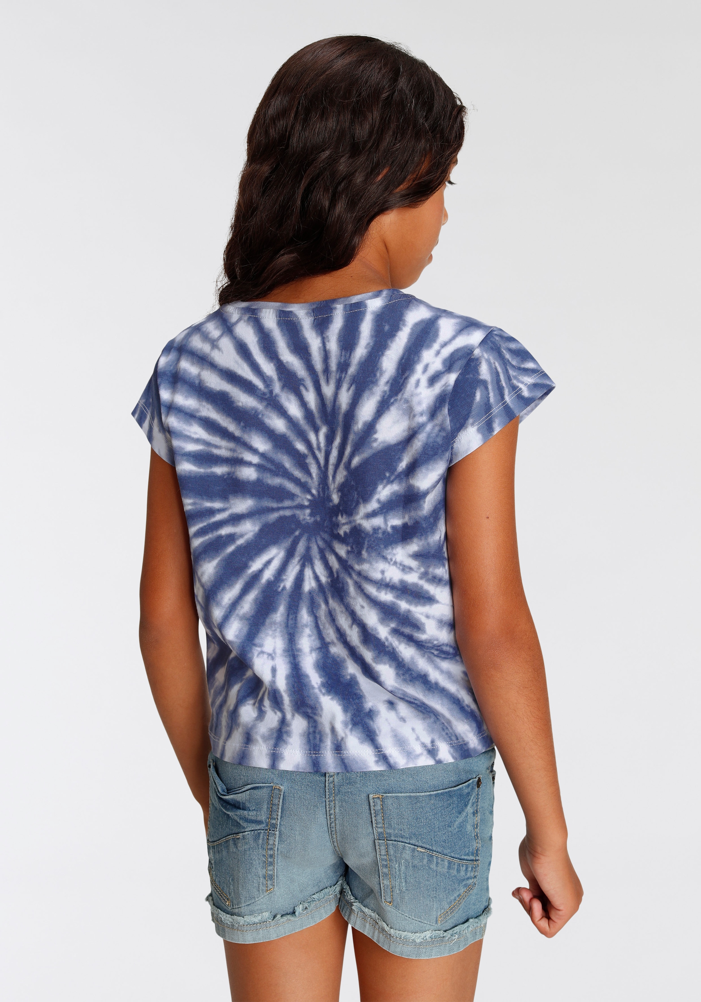 KIDSWORLD T-Shirt »Herz Batik«, kurze modische Form bei ♕