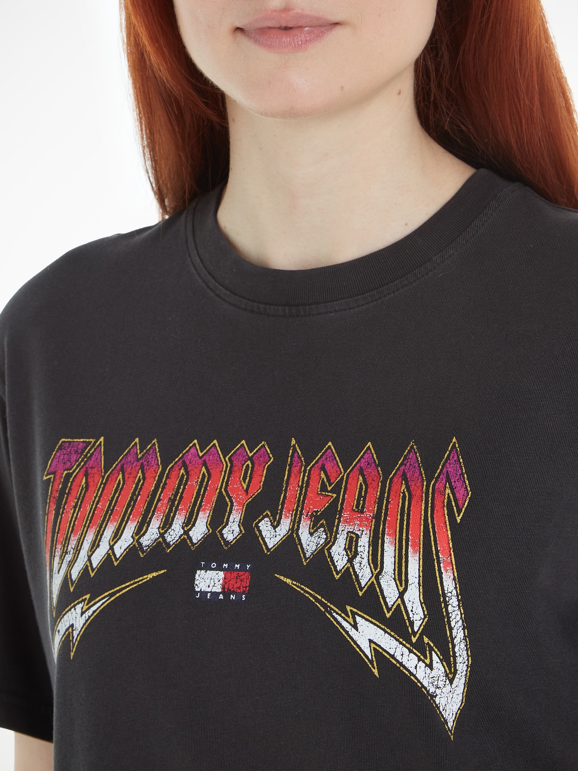 Tommy Jeans T-Shirt »TJW RLX WASHED TJ ROCK TEE«, im Used-Look