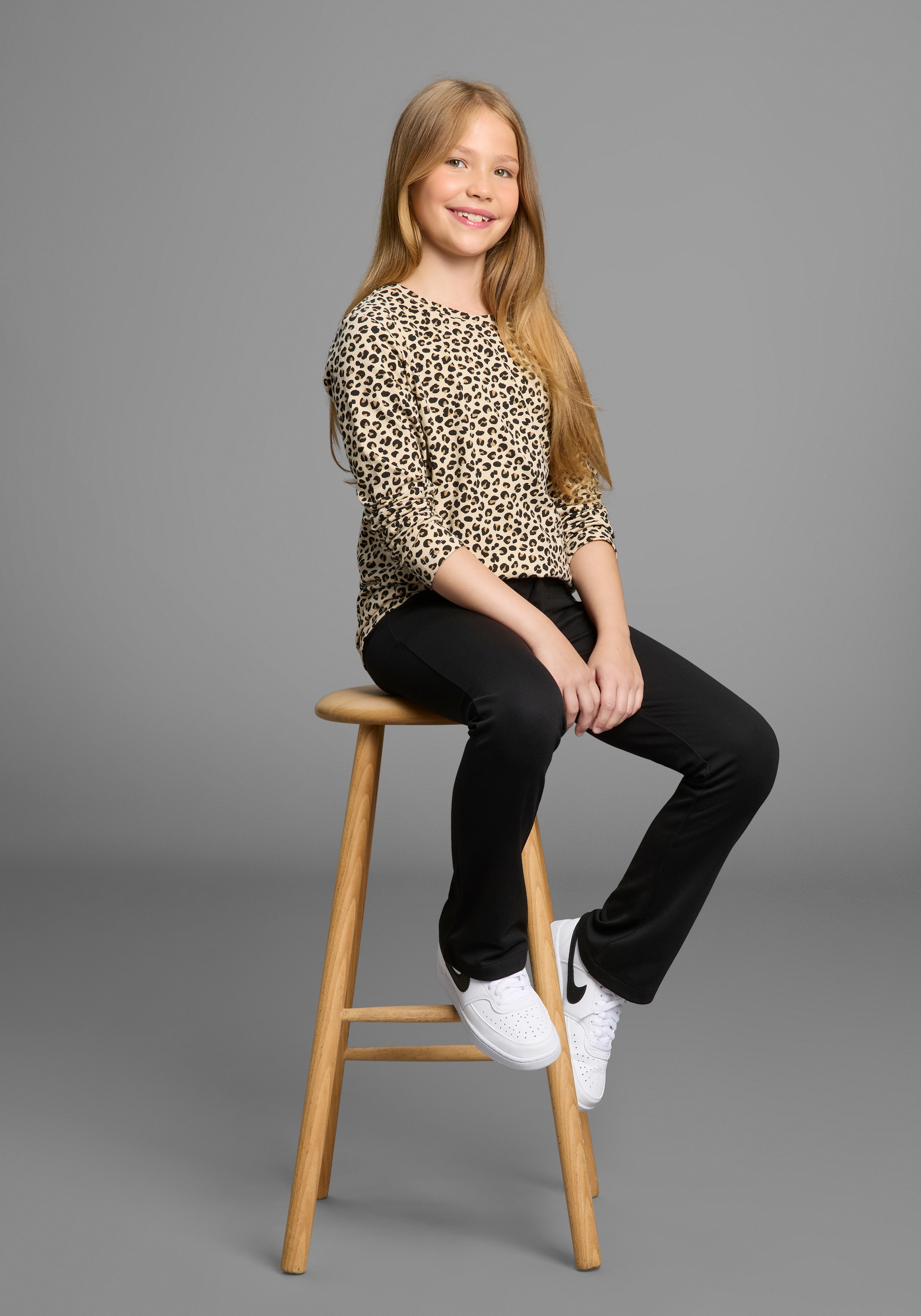 KIDSWORLD Langarmshirt »Shirt in Leo-Optik« Modischer Animal-Print