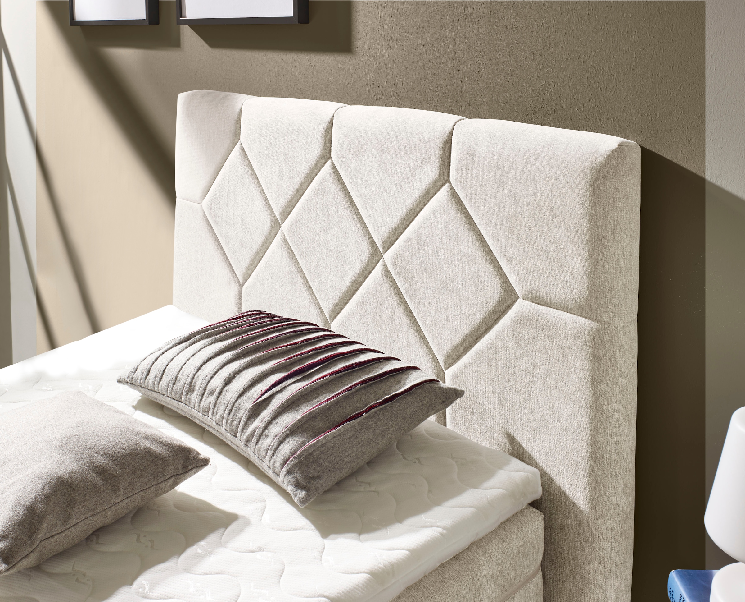 Places of Style Boxspringbett »Atlanta«, inklusive Topper und Bettkasten