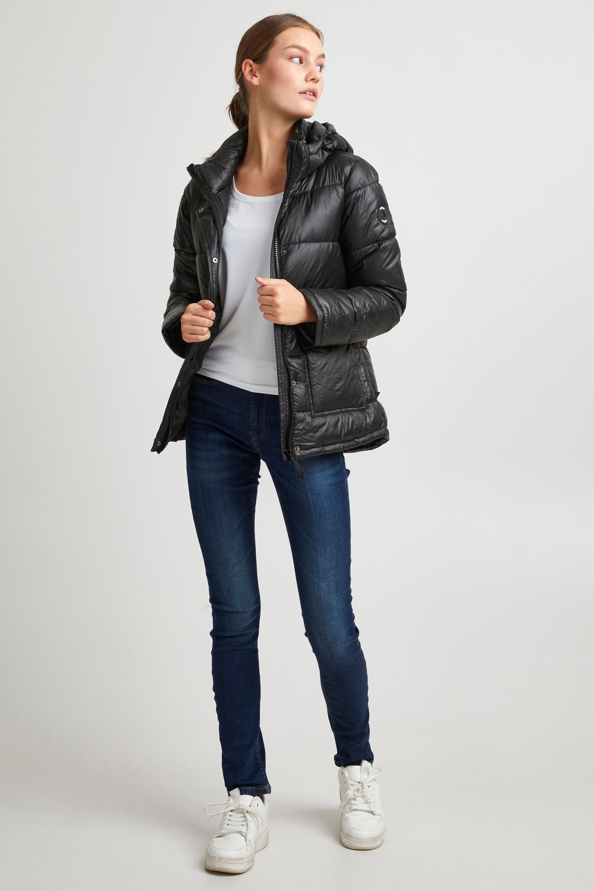 OXMO Winterjacke »Winterjacke OXDilja«, mit Kapuze