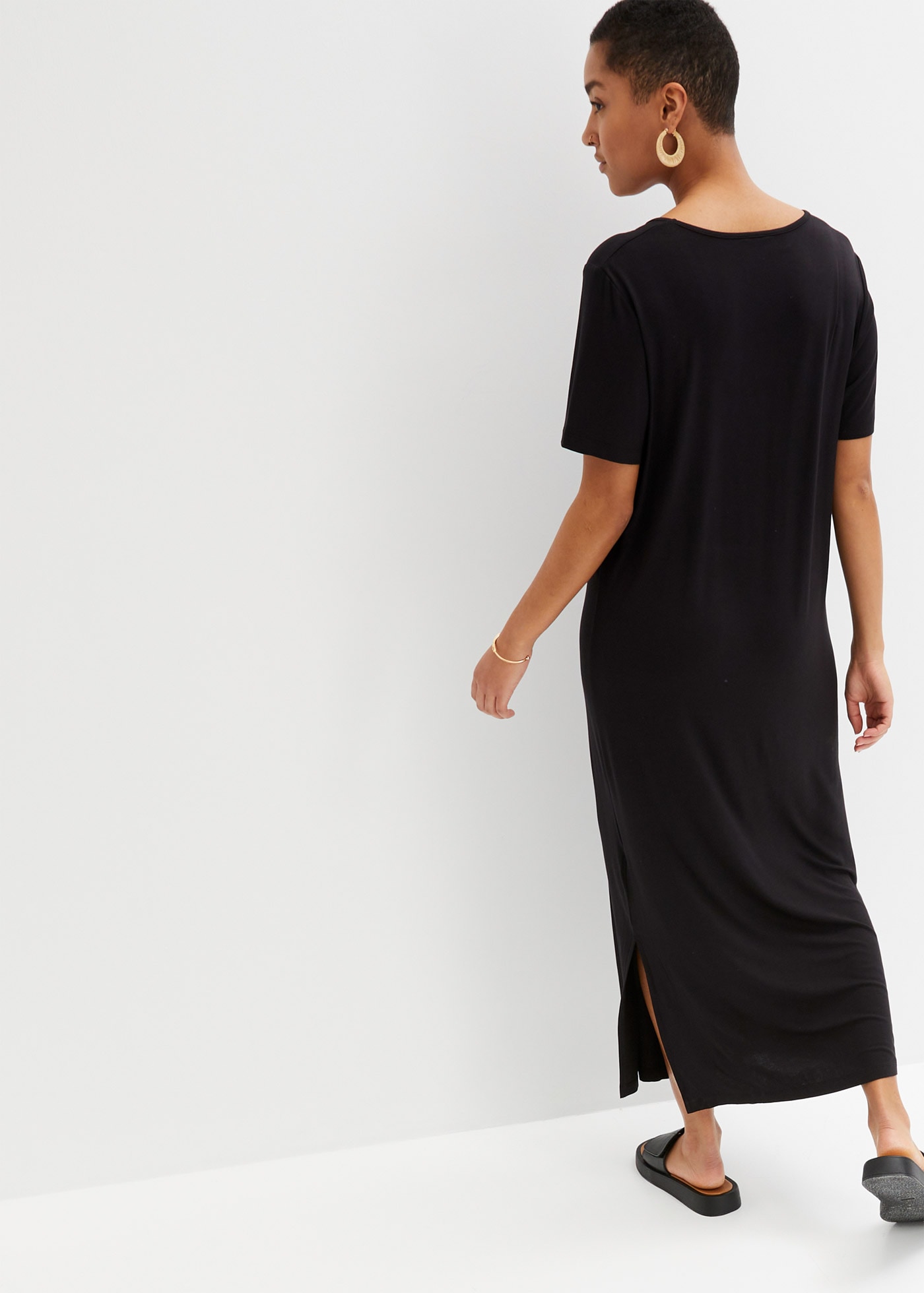 bonprix Jerseykleid »Jerseykleid aus fließendem Viskose-Mix« für Alltag, aus Viskose und Elasthan, Oversize-Passform, Kurzarm