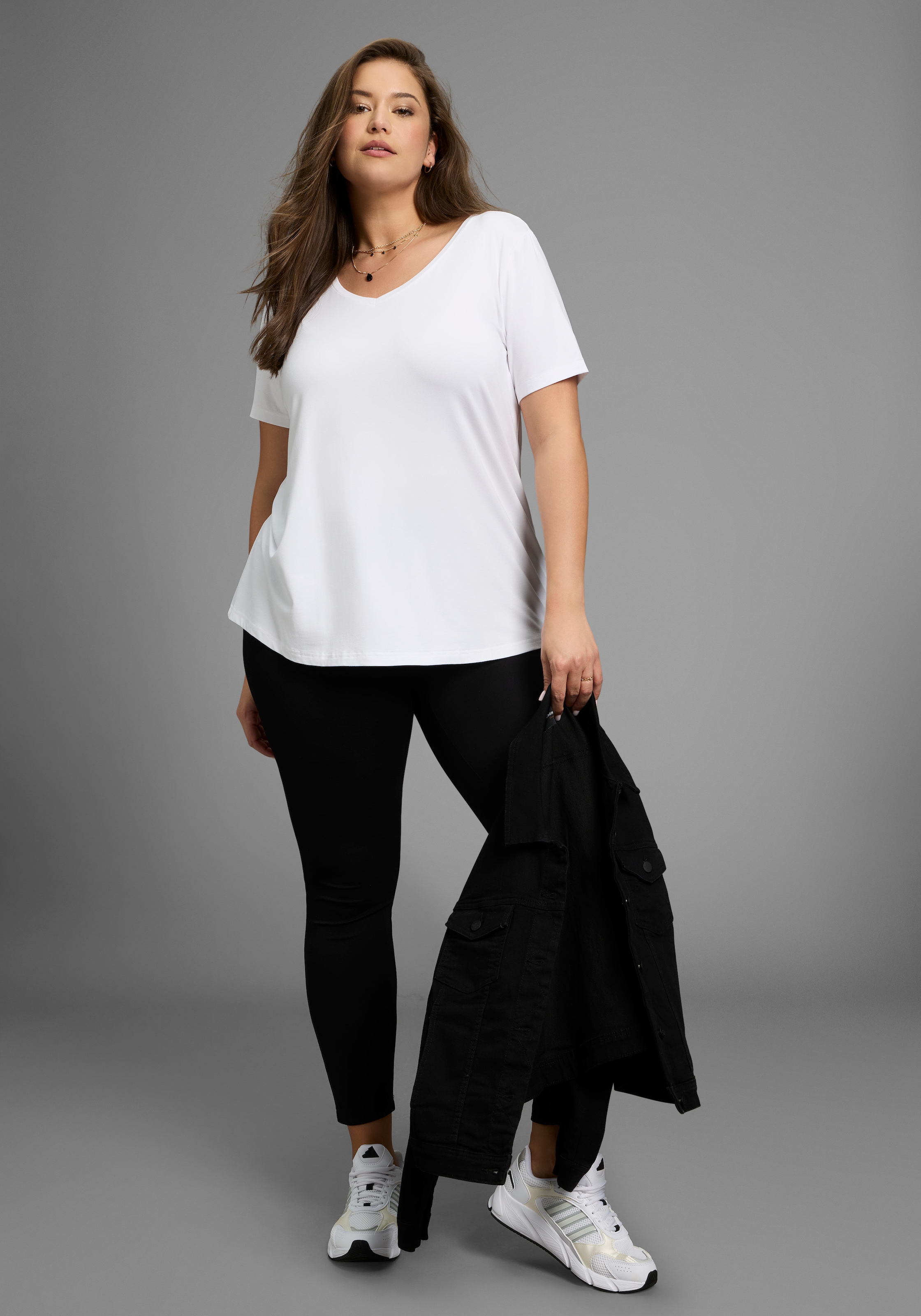 Laura Scott CURVE T-Shirt, mit V-Ausschnitt aus fließender Viskose - GROSSE GRÖSSE