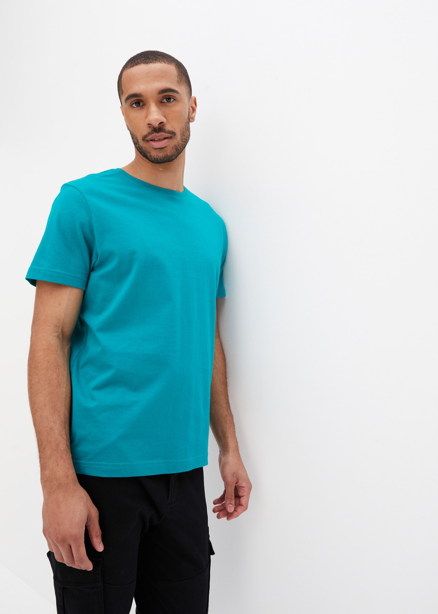 bonprix T-Shirt »T-Shirt (5er Pack)« Packung, 5er, 5 Stk. Regular Fit, Kurzarm, für warme Tage, aus Baumwolle und Viskose