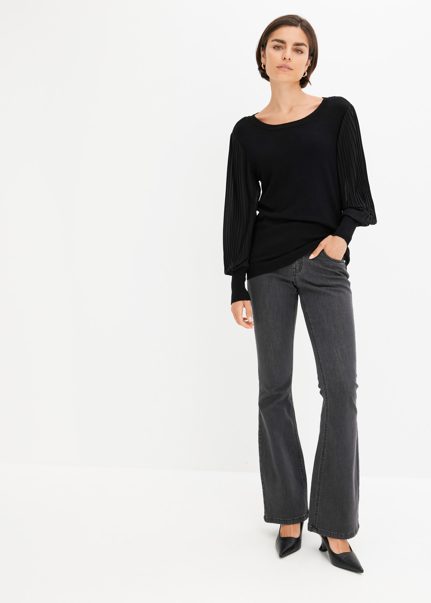 bonprix Strickpullover »Feinstrickpullover aus fließendem Viskose-Mix« aus Viskose-Mix, Loose fit, mit extravaganter Ärmelform