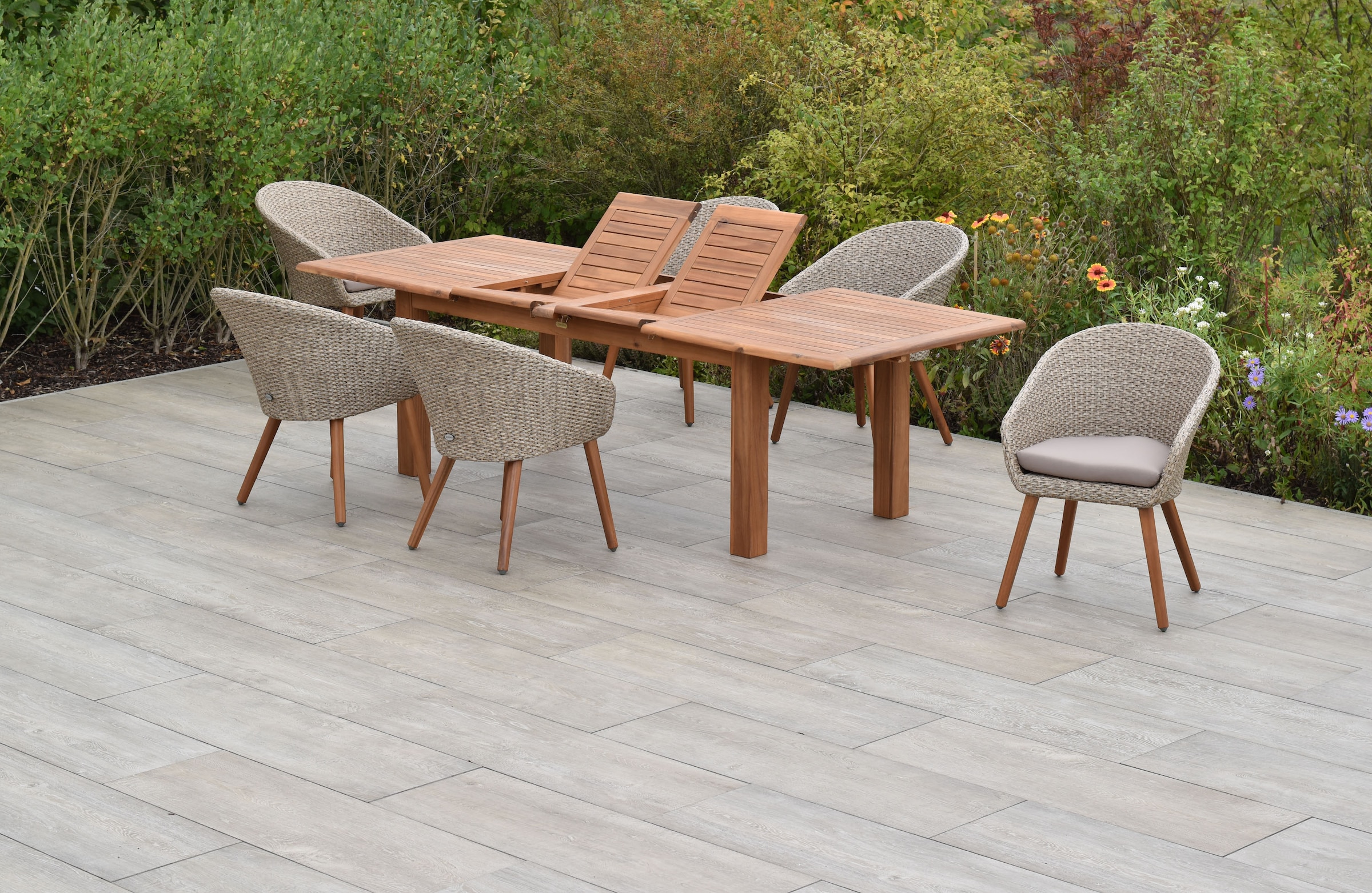 MERXX Garten-Essgruppe »»Arrone«« Set, Tisch doppelt ausziehbar: 100x 180/220/260x 75 cm, 7 Stk. tlg. Sesselbeine aus Akazienholz, Beine 9x9 cm, Tischplatte 3 cm