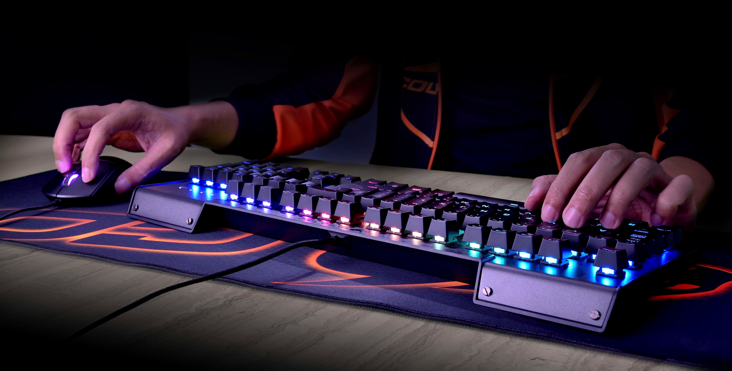 Cougar Gaming-Tastatur »ULTIMUS RGB Mechanisch«, (Easy-Switch-Fn-Tasten-Lautstärkeregler-Makrotasten-Multimedia-Tasten-Profil-Speicher-USB-Anschluss-Windows-Sperrtaste-Ziffernblock), CHERRY RGB MX-Tasten