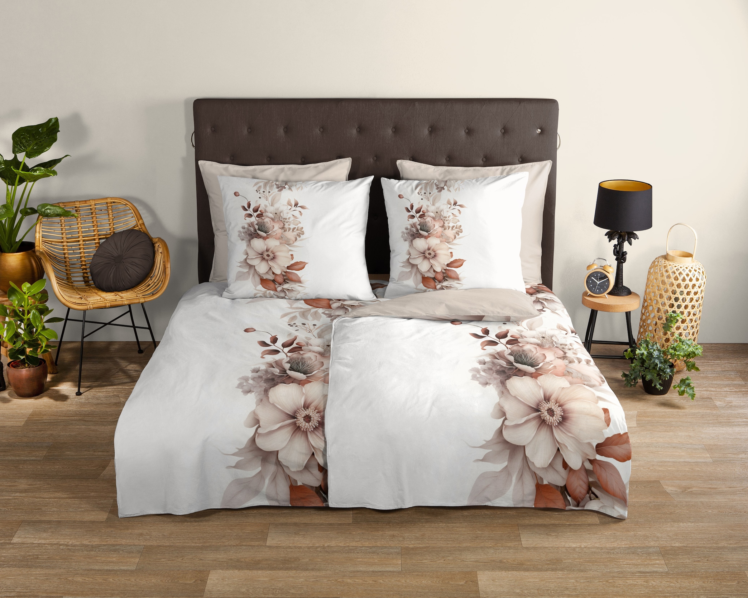 good morning Wendebettwäsche »Vester«, 100% Baumwolle, Renforcé, Reißverschluss, Wendeoptik, Blumen, cream