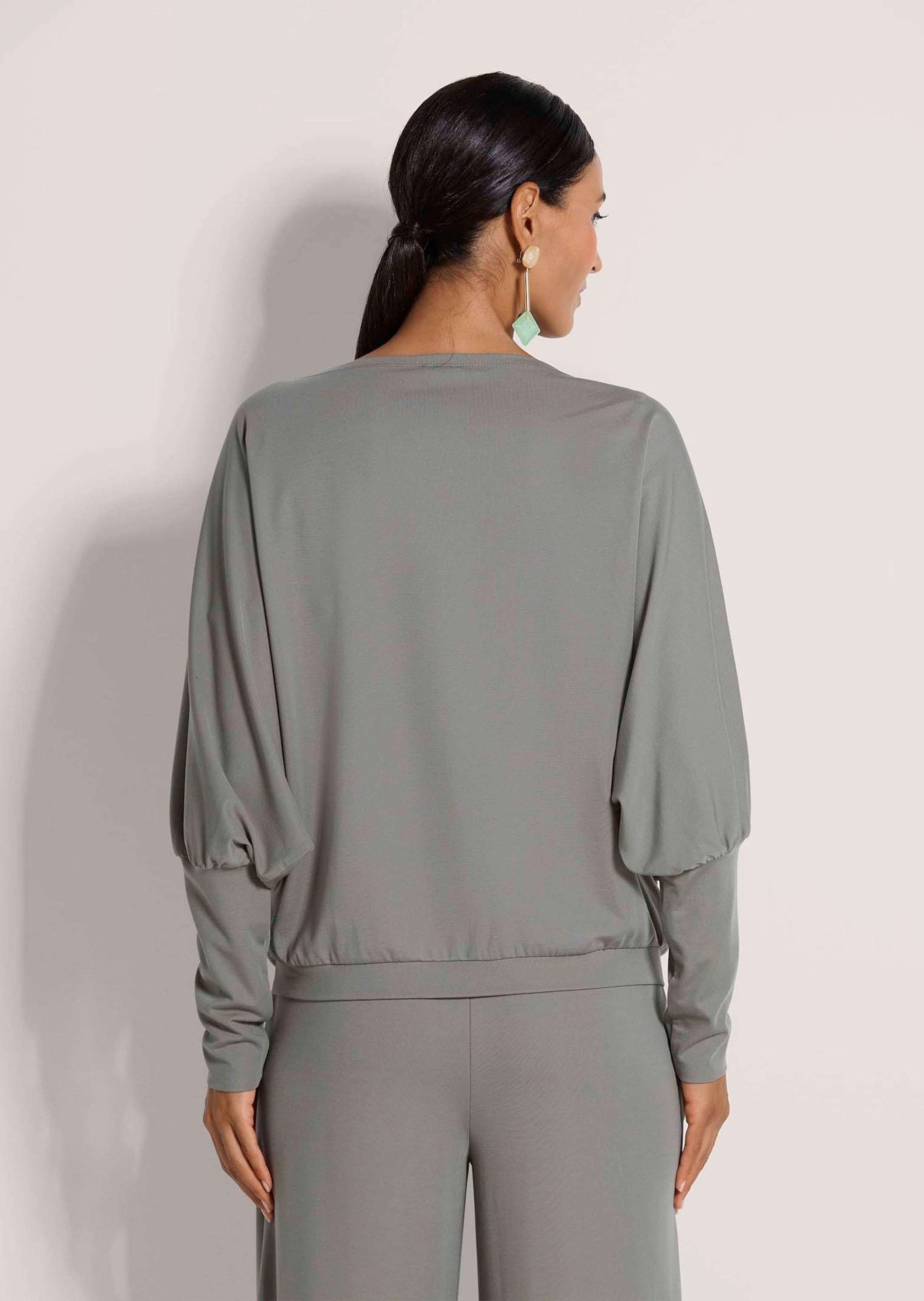 MADELEINE Langarmshirt »Langarmshirt Lockeres Longsleeve mit Fledermausärmeln« Weite Fledermausärmel
