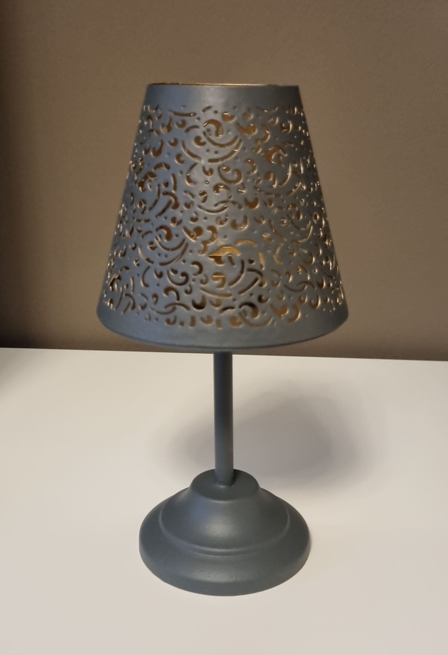 Ambiente Haus Teelichthalter »Teeliicht-Lampe in Grau - (H) 24 cm«