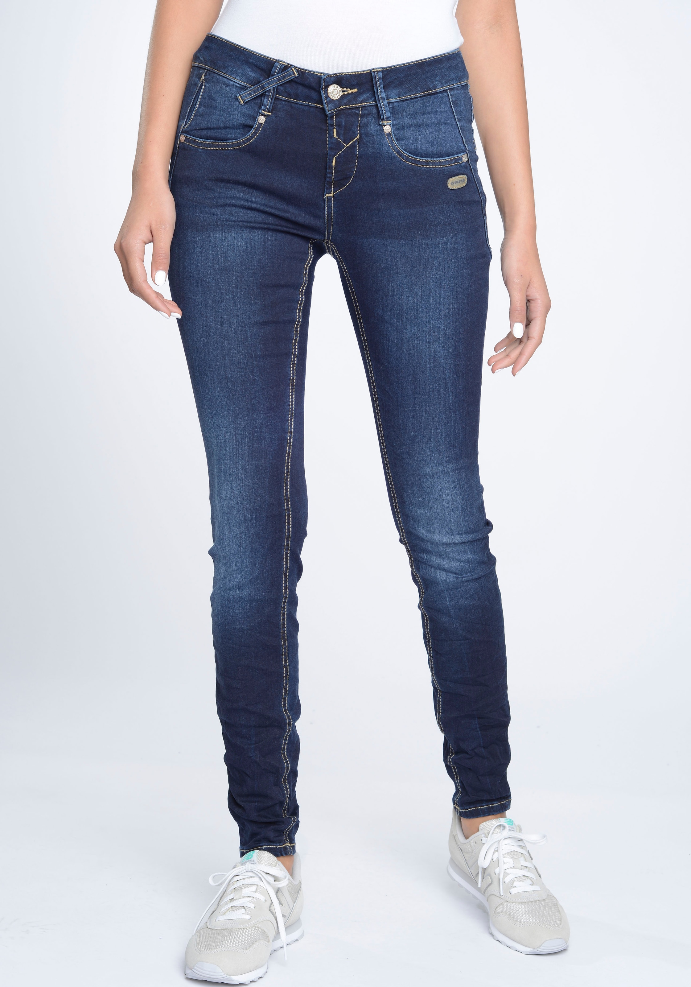 GANG Skinny-fit-Jeans »94Nele«, mit gekreuzten Gürtelschlaufen links vorne  bei ♕ | Stretchjeans