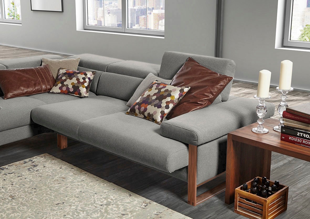 W.SCHILLIG Ecksofa »finn, Designsofa mit tollem Sitzkomfort, bequem, L-Form«, German Design Award 2016, Fußgestell Nussbaum natur, Breite 281 cm