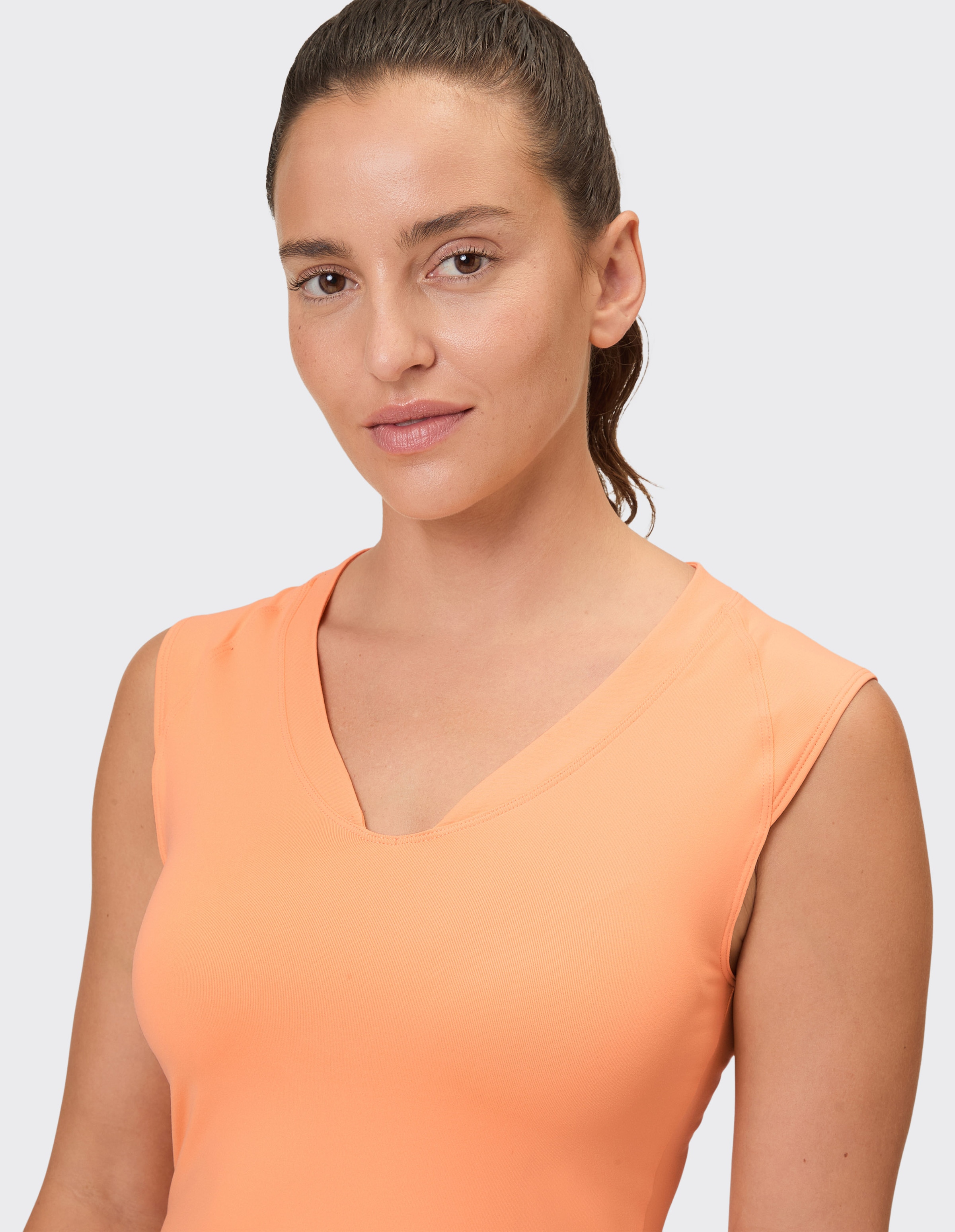 Venice Beach T-Shirt »T-SHIRT ELEAM« sportlicher Stil, leichtes und elastisches Material