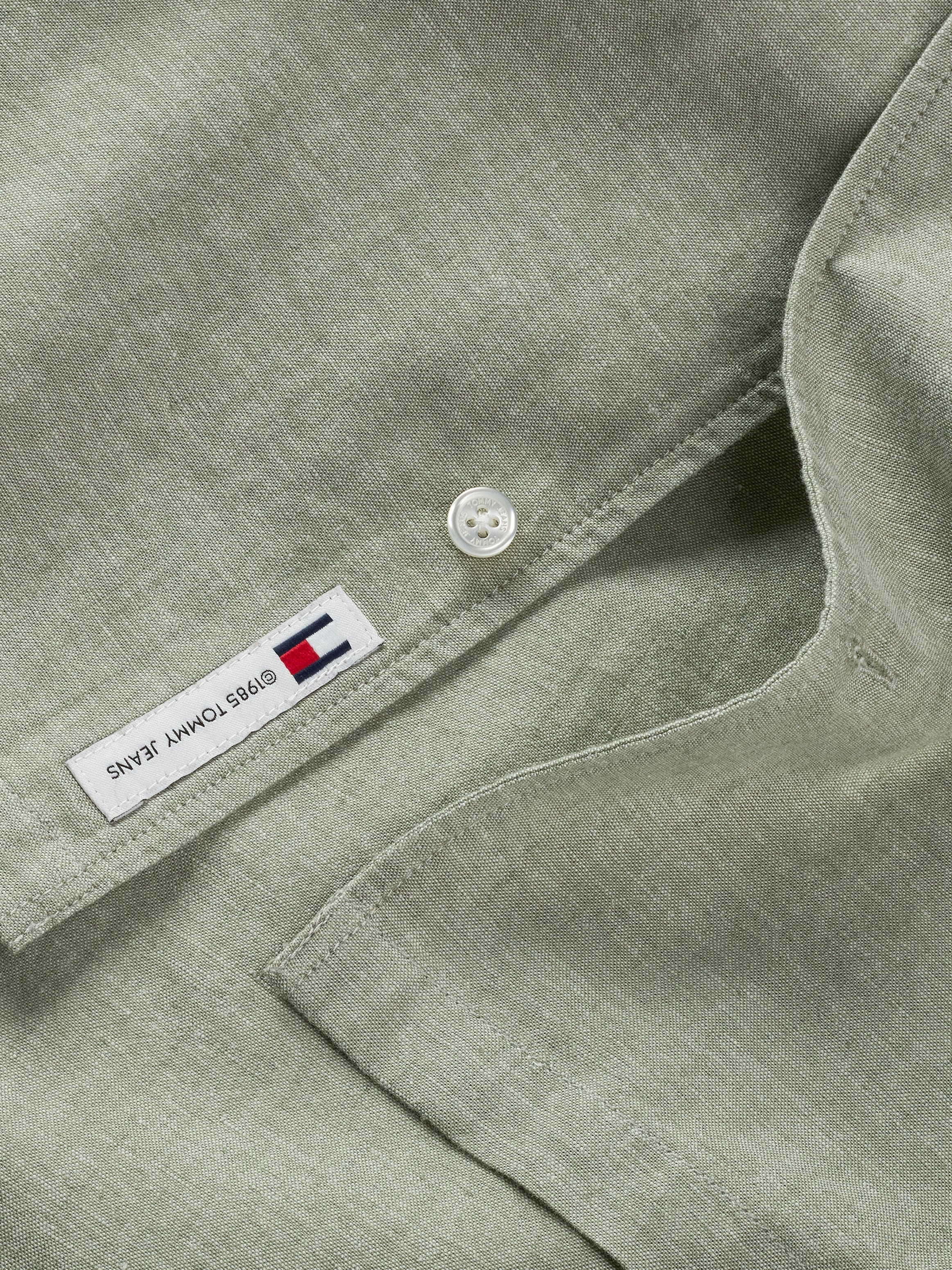 Tommy Jeans Plus Kurzarmhemd »TJM LINEN BLEND CAMP SS EXT«, Mit V-Ausschnitt