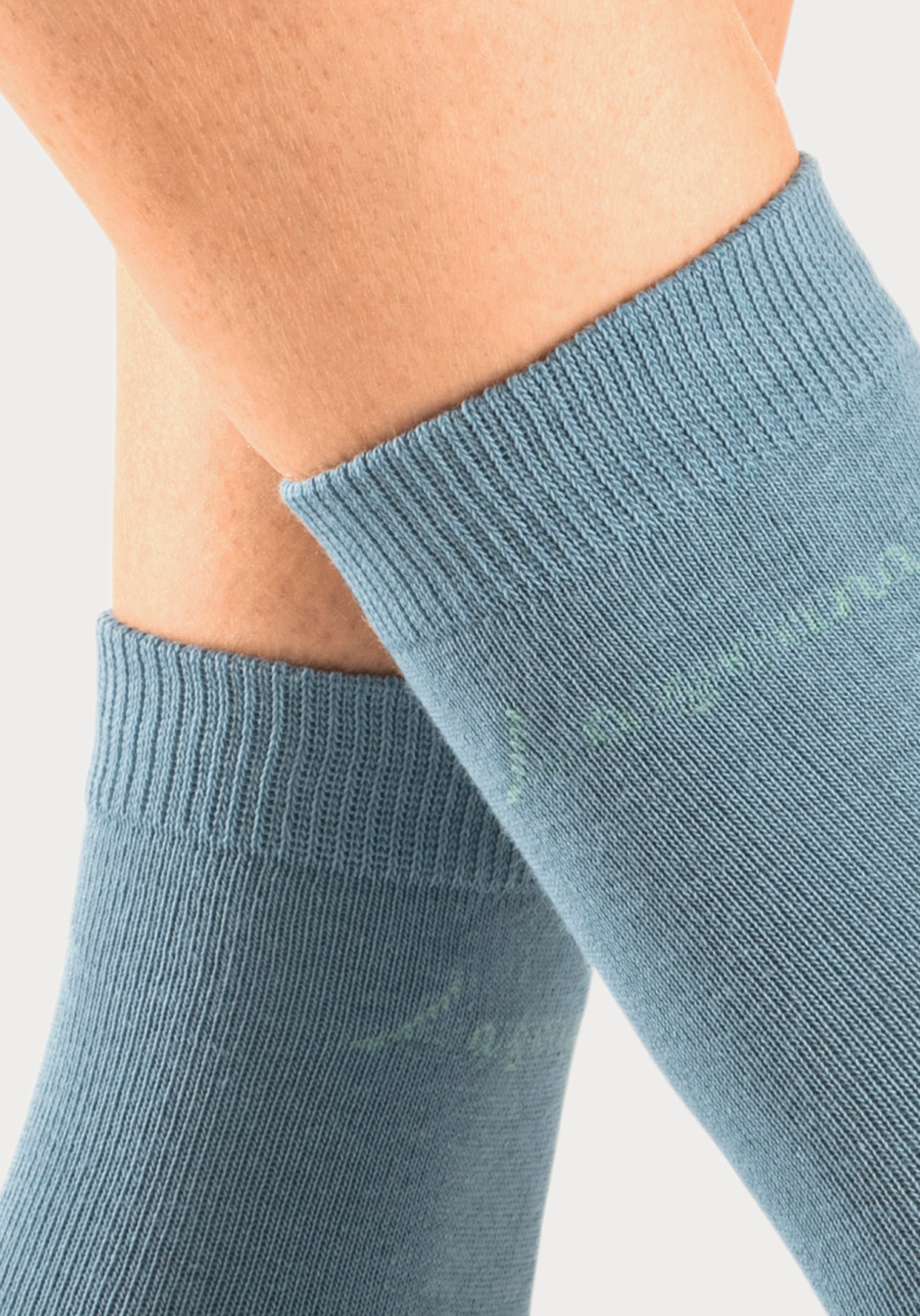 LASCANA Basicsocken, (Box, 4 Paar), in ansprechender Geschenkbox