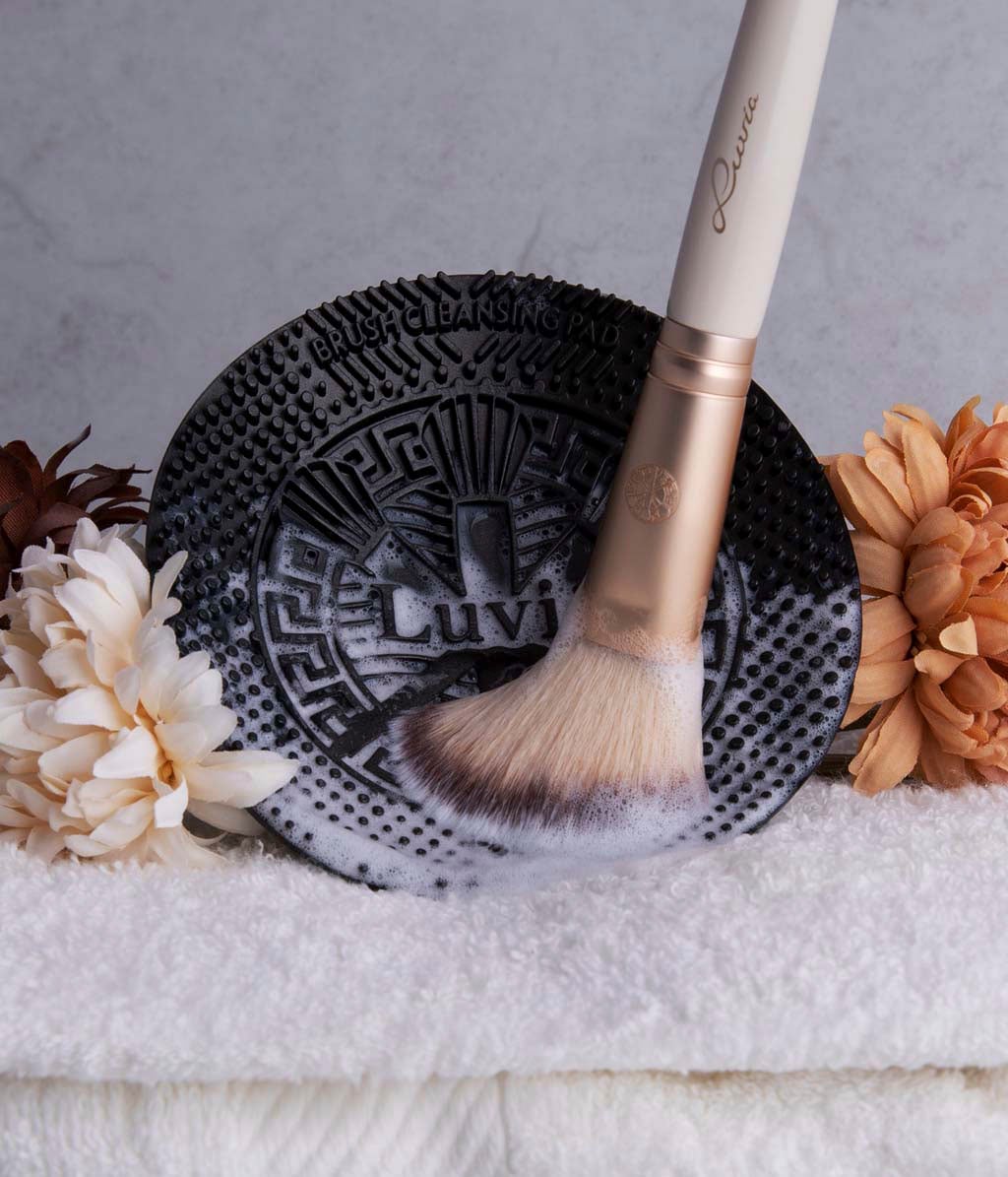 »Brush in UNIVERSAL bequem Design Kosmetikpinsel-Set Hand. passt Luvia - wassersparende Cosmetics für | Pad Black«, jede online kaufen Cleansing Reinigung;