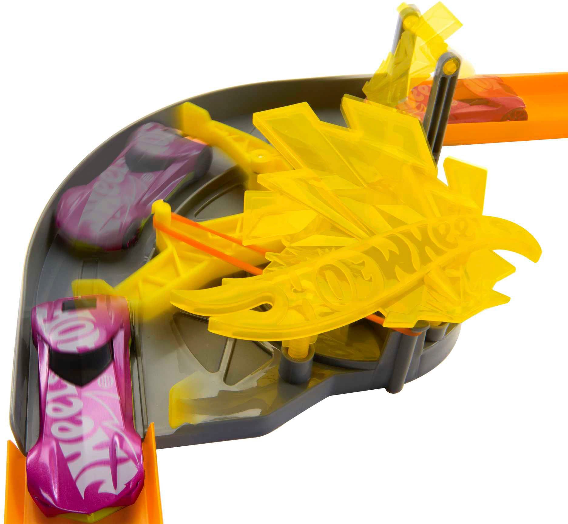 Hot Wheels Autorennbahn »TrackTrack-Builder im Blitzdesign«, inklusive Spielzeugauto