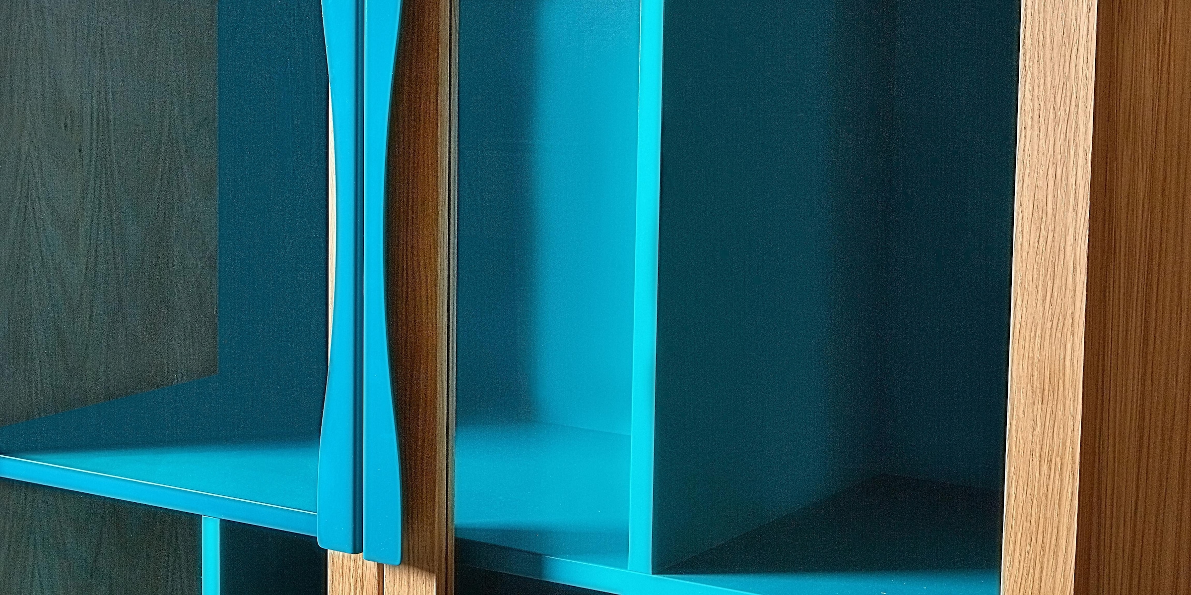 Woodman Bücherregal »Hilla«, Breite Holzfurnier Türen 88 Raten Eiche mit aus Glaseinsätzen, cm, auf bestellen