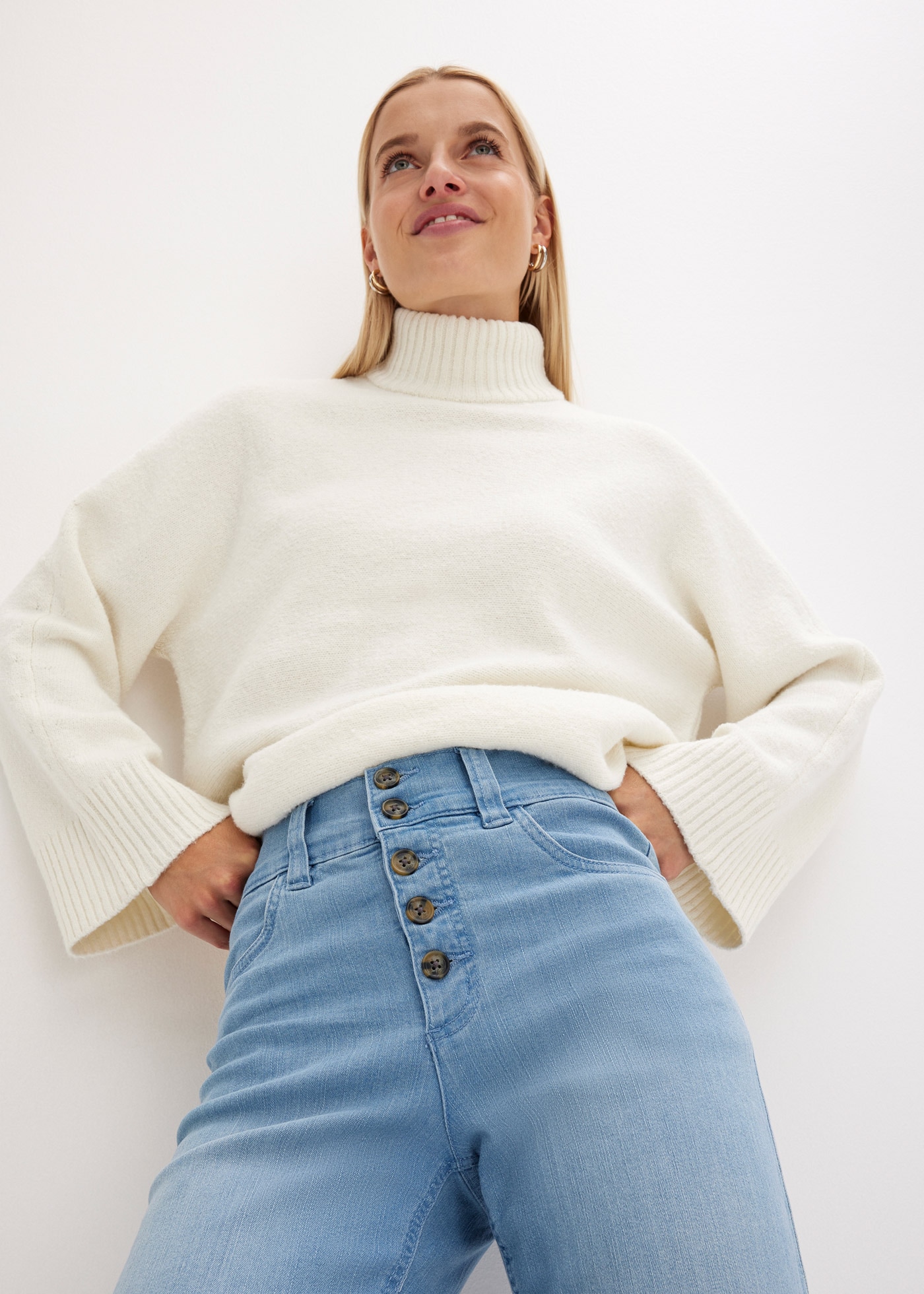 bonprix Straight-Jeans »Straight-Jeans High Waist, Stretch« Regular Fit, mit Elasthan-Anteil, mit 5-Knopf-Form